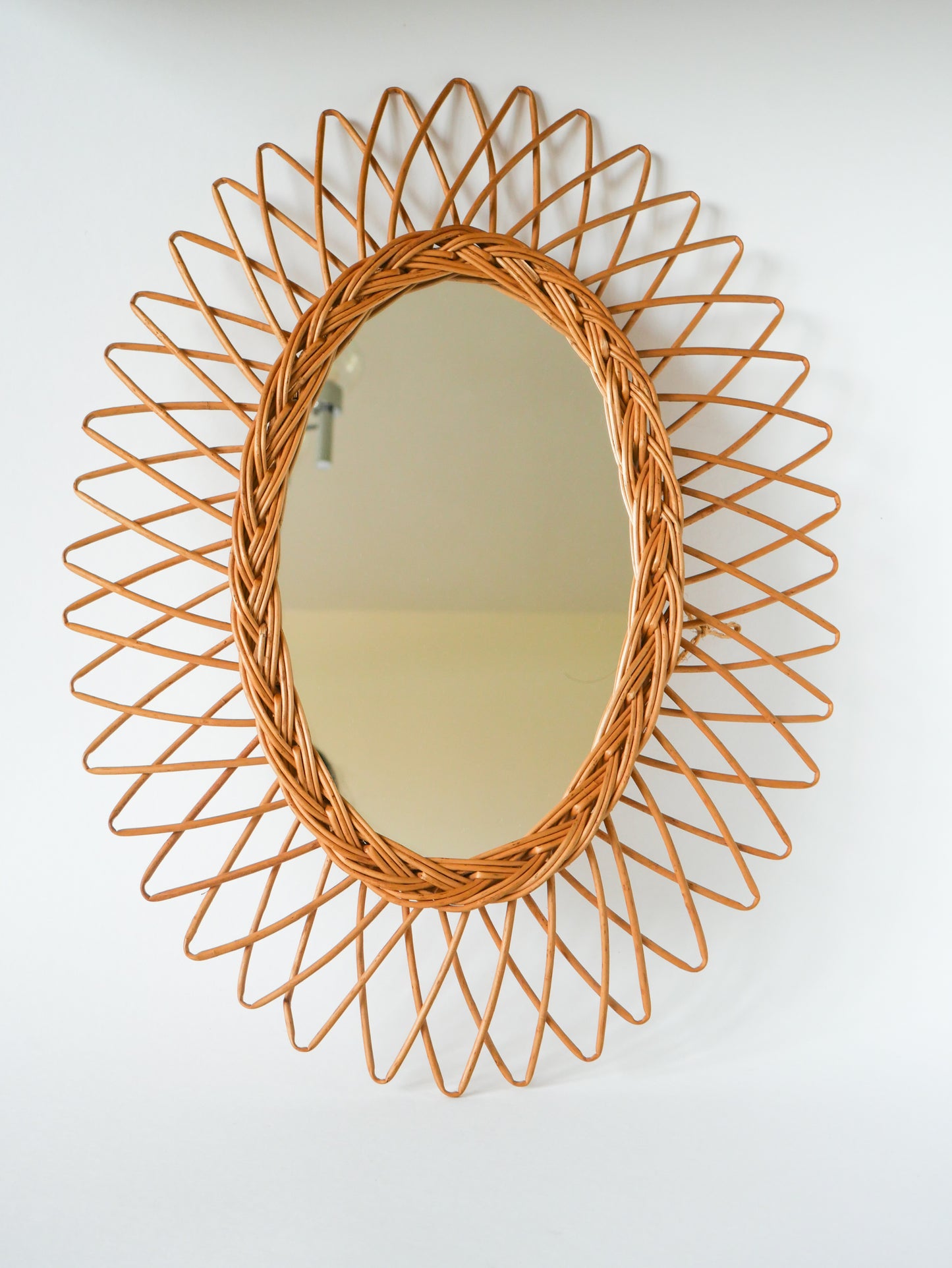 Miroir soleil en rotin vintage, 1960