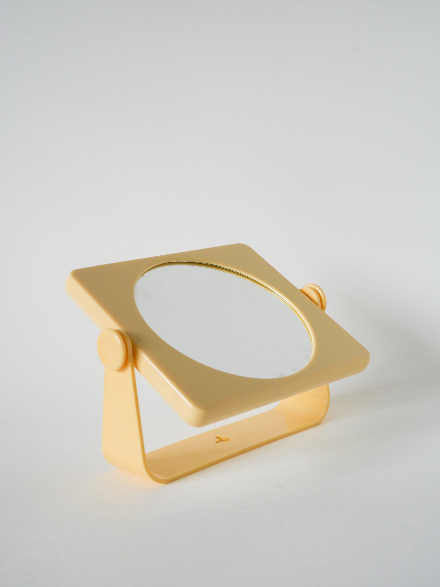 Petit miroir de salle de bain en plastique crème à fixer, 1970