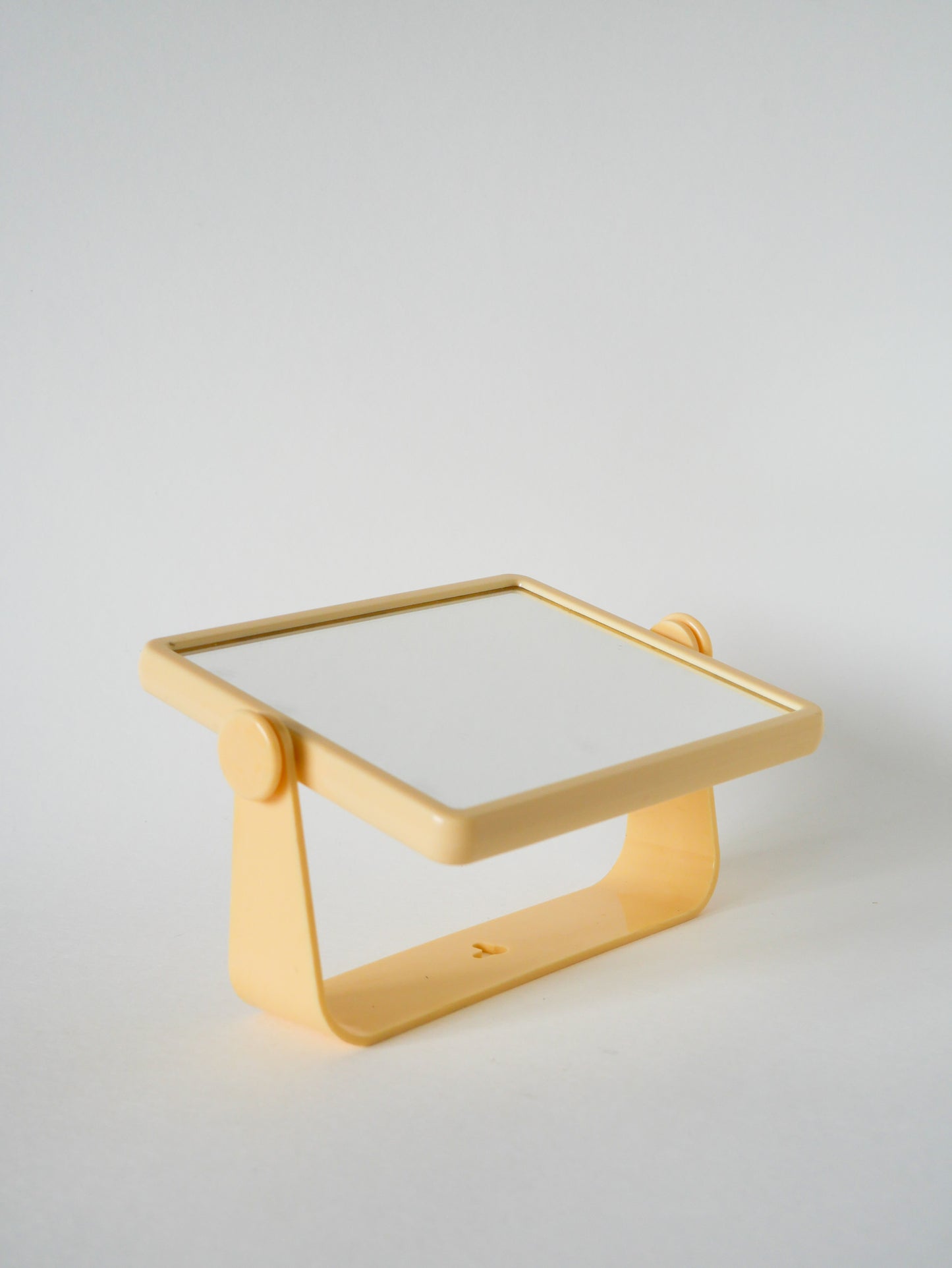 Petit miroir de salle de bain en plastique crème à fixer, 1970