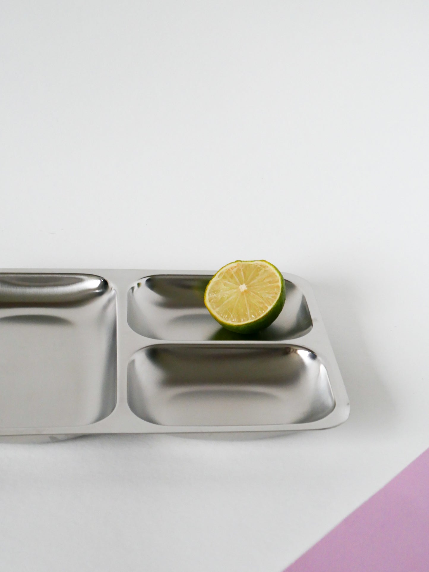 Plat rectangulaire à apéritif en inox brossé, Design, 1970