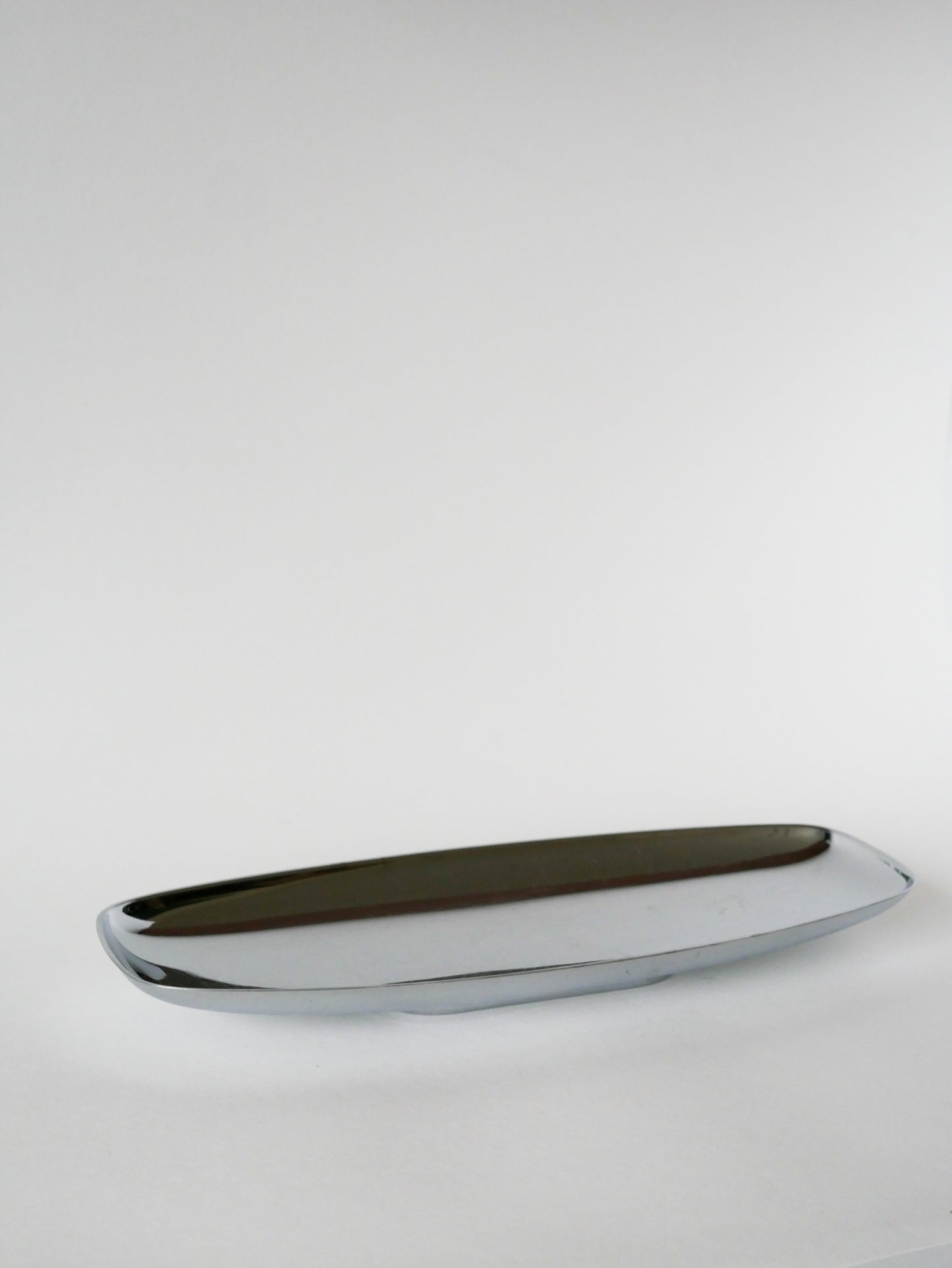 Plat allongé en inox, Made in Italy, Design, 1970