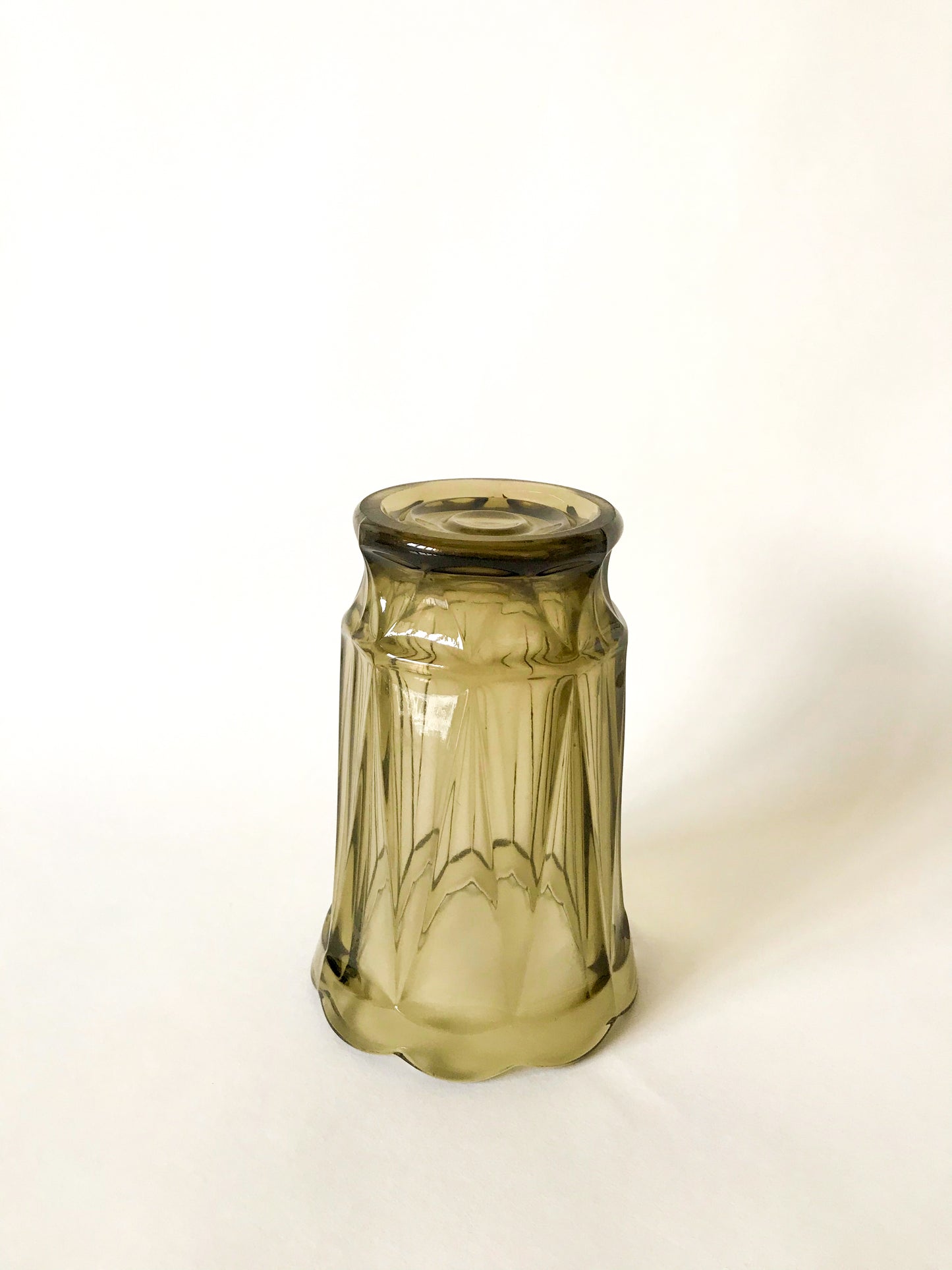 Petit vase en verre fumé, 1970