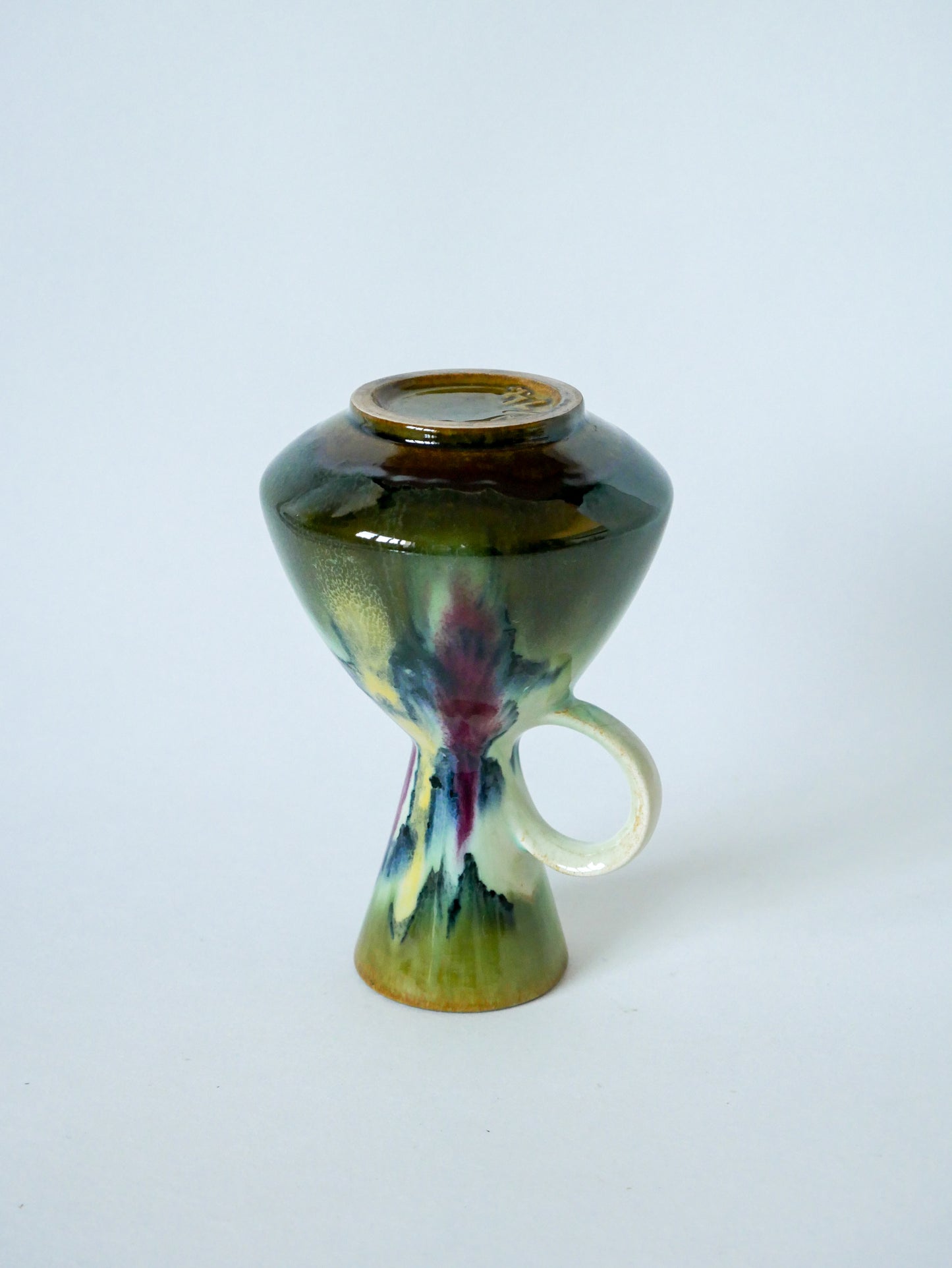 Petit vase en céramique vert et bordeaux, 1970