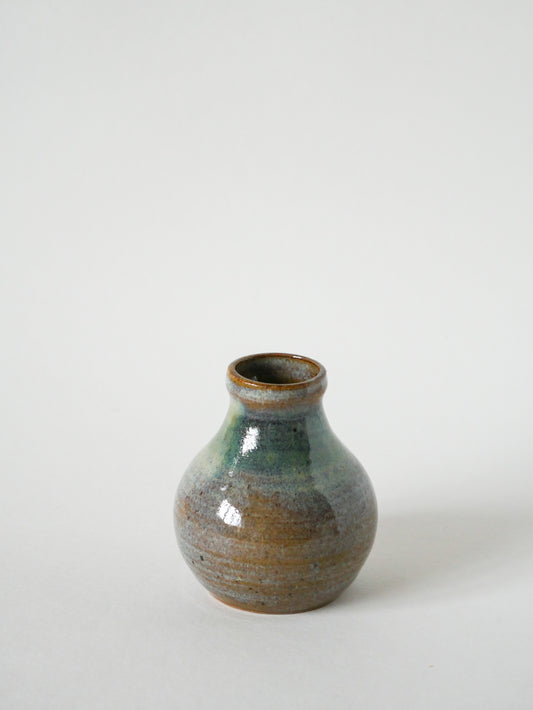 Petit vase en céramique en grès vernissé signé, 1970