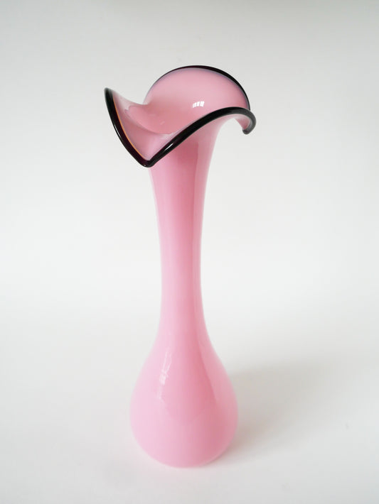 Très grand vase en opaline forme Corolle, Bicolore Rose bonbon et Violet, 1960