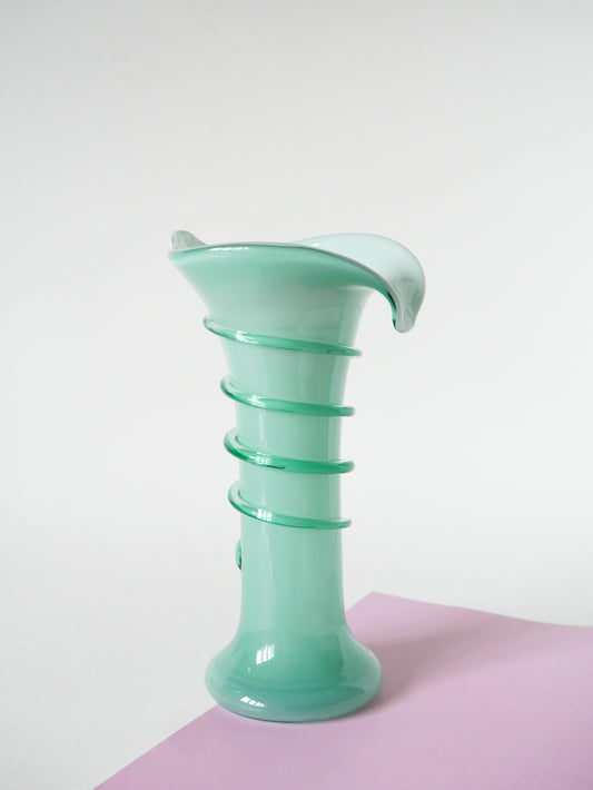 Vase en opaline style Murano, travaillé, Vert d'Eau, 1960