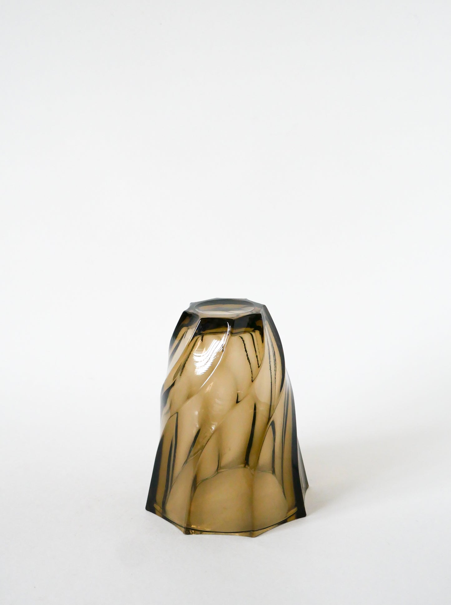 Vase facetté en verre fumé, 1970