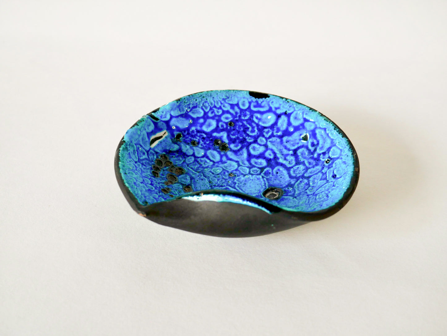 Cendrier en céramique rond Fat Lava bleu, 1970