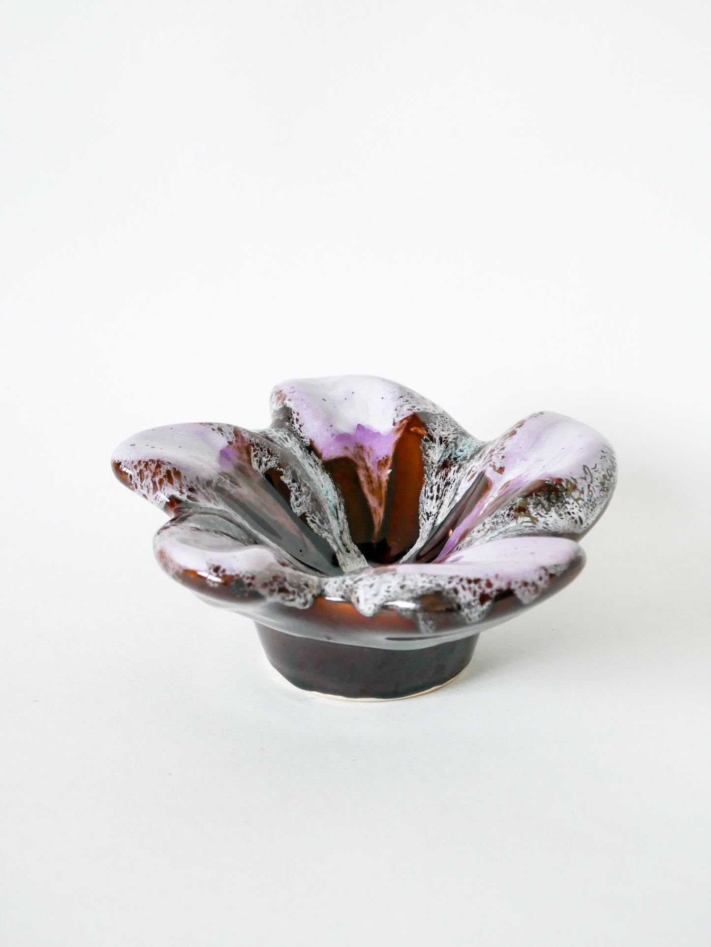 Vide-poche  / coupe en céramique étoile violet lilas et marron 1970