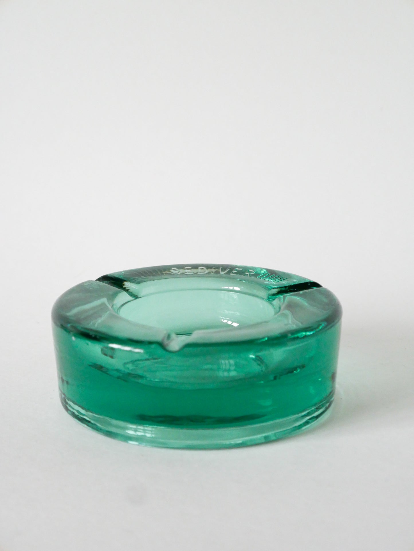 Cendrier en verre moulé Sendiver, Vert, 1970