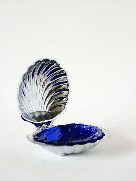 Vide-poche coquillage en inox, intérieur en verre bleu, 1970