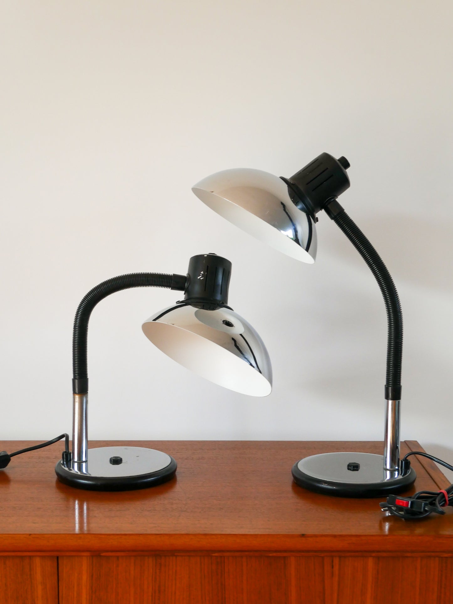 Lampe de bureau orientable en métal Chromé, Aluminor, Design, 1970