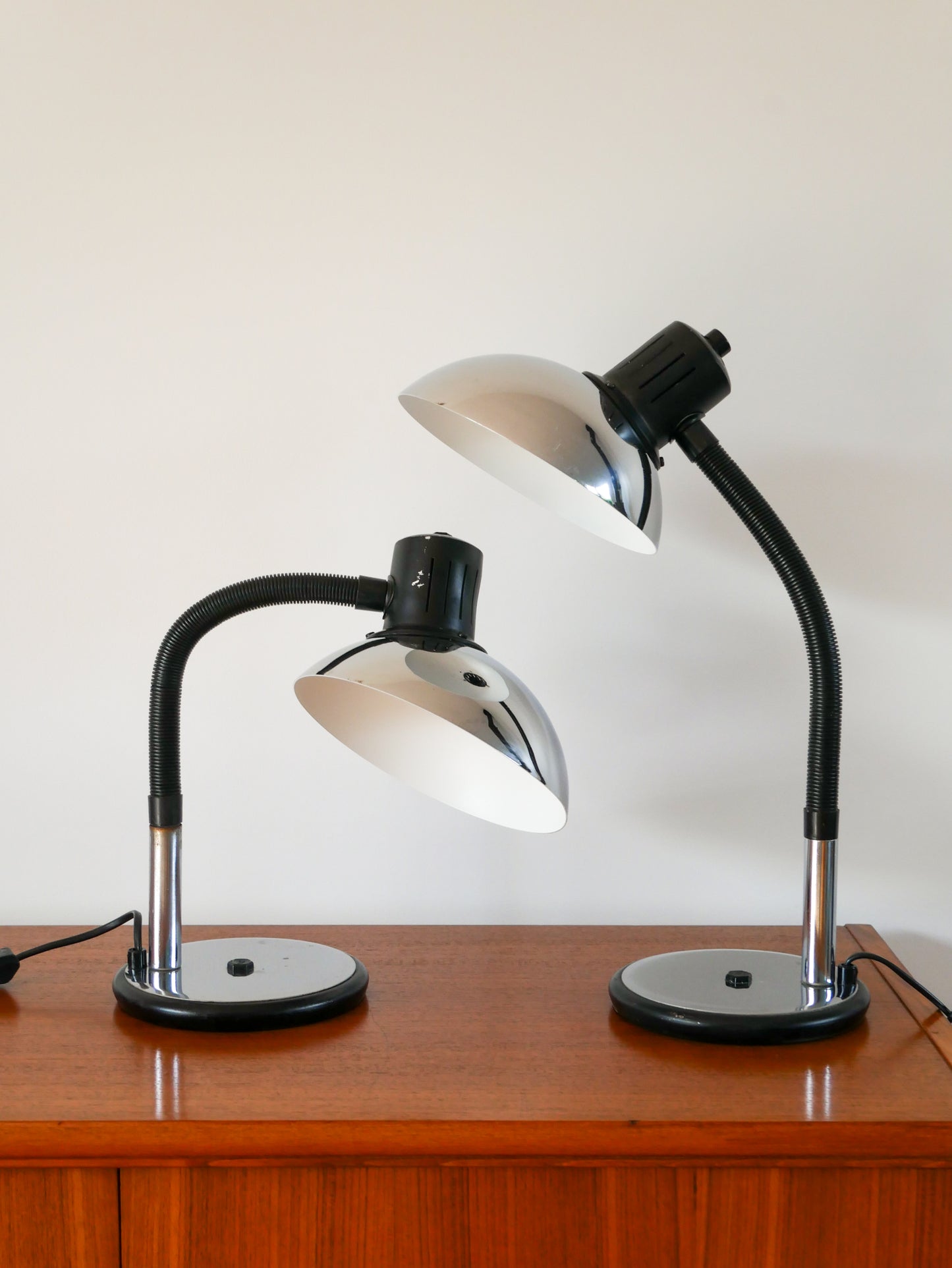 Lampe de bureau orientable en métal Chromé, Aluminor, Design, 1970