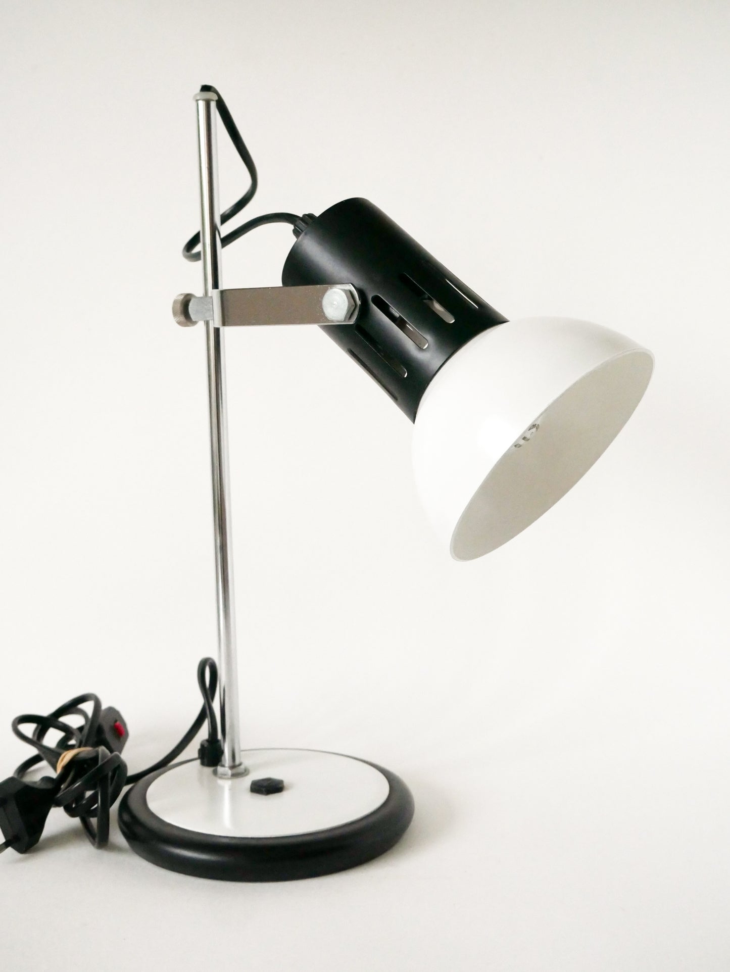 Lampe de bureau articulée en métal laqué blanc, pivotante, Design, 1970