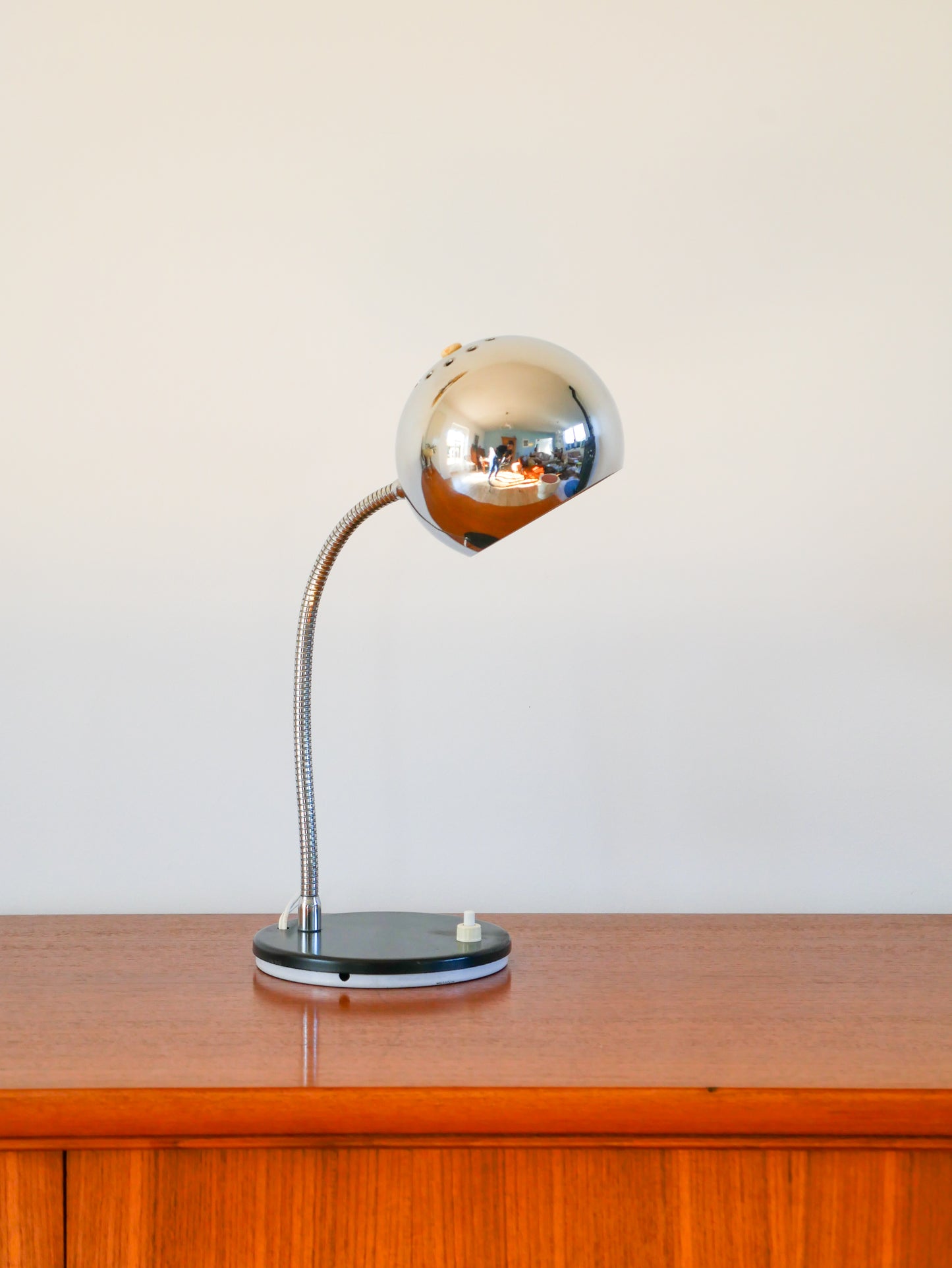 Lampe de bureau Eyeball en métal chromé, Design, 1970