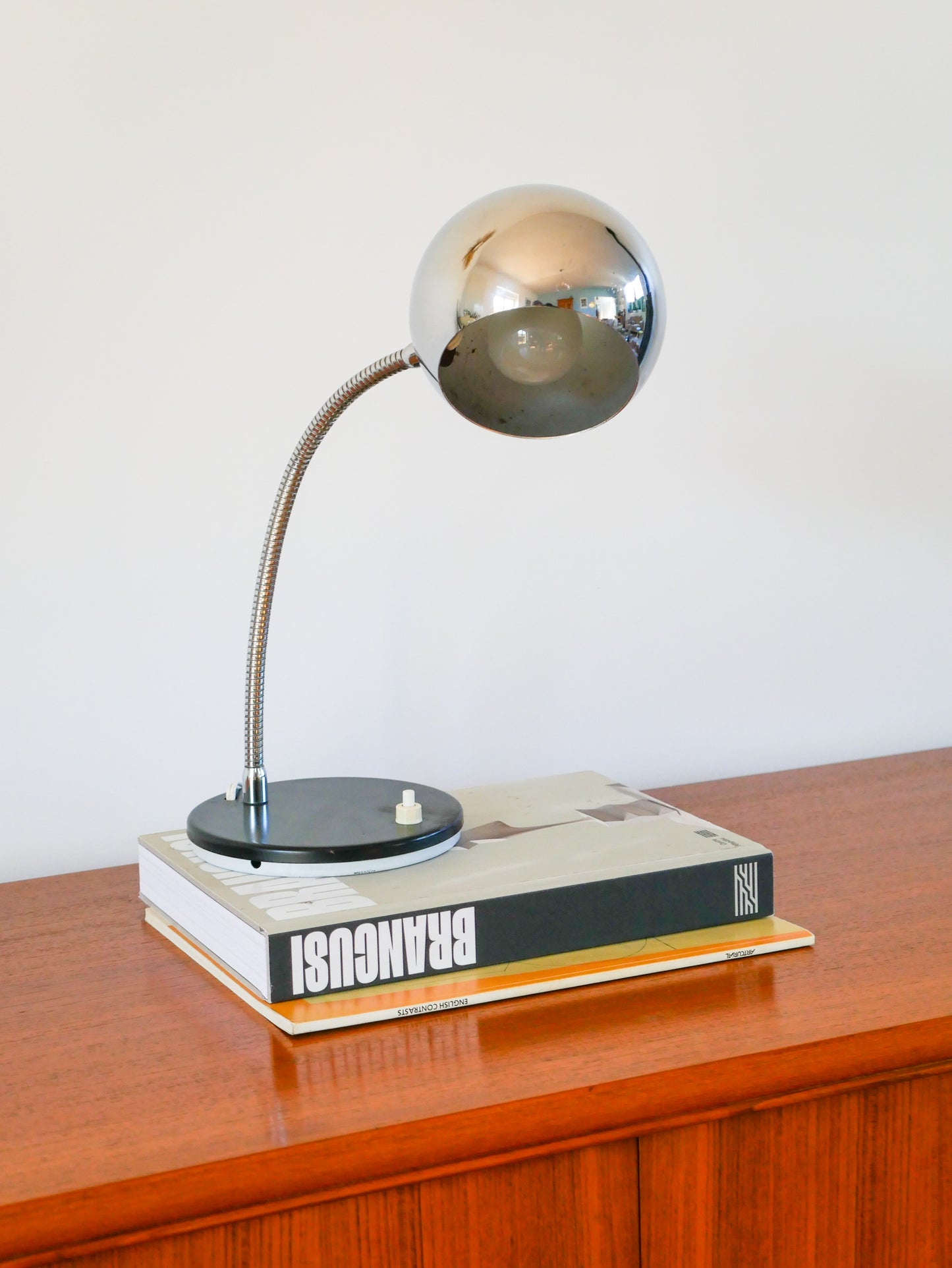 Lampe de bureau Eyeball en métal chromé, Design, 1970