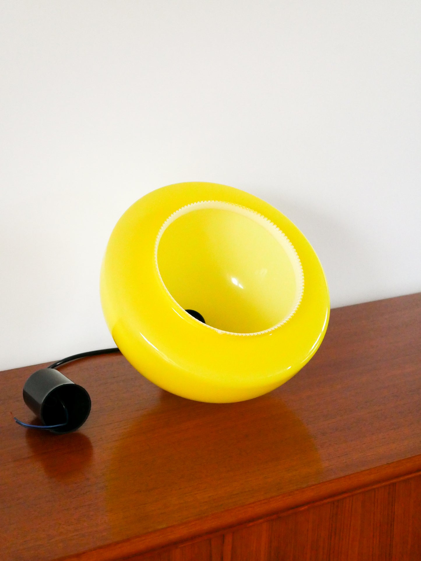 Suspension en opaline jaune Mushroom design, 1970