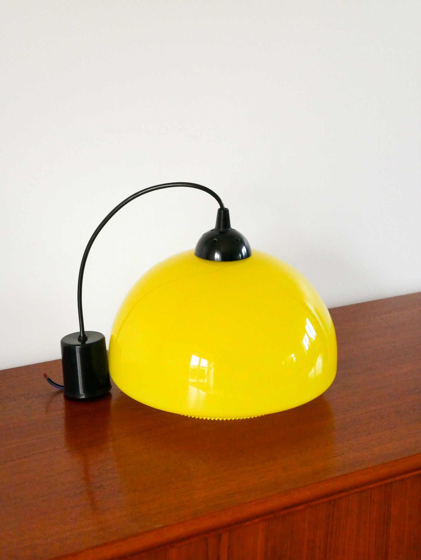 Suspension en opaline jaune Mushroom design, 1970