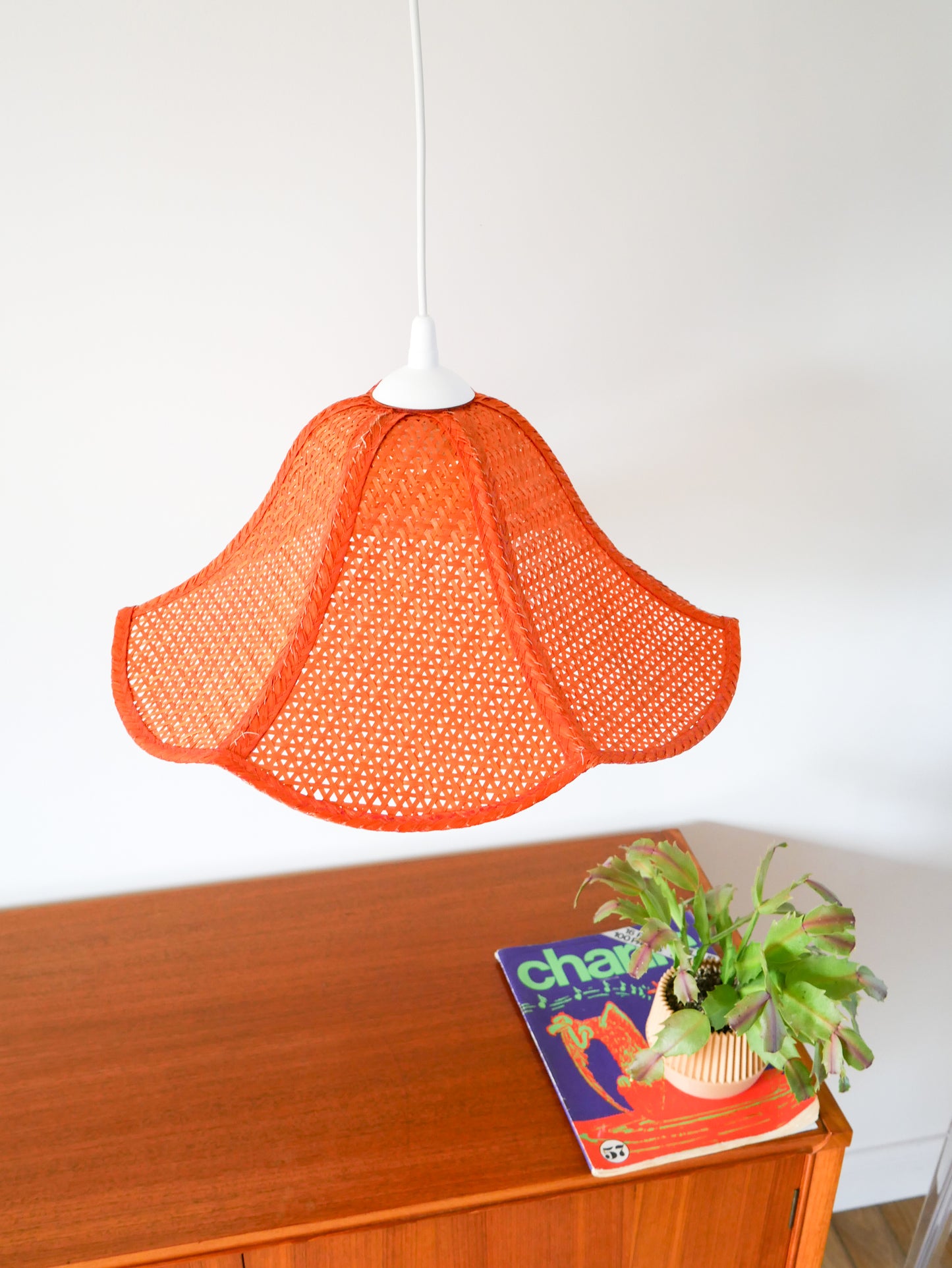 Suspension fleur lotus en rotin et bambou scandinave orange 1970