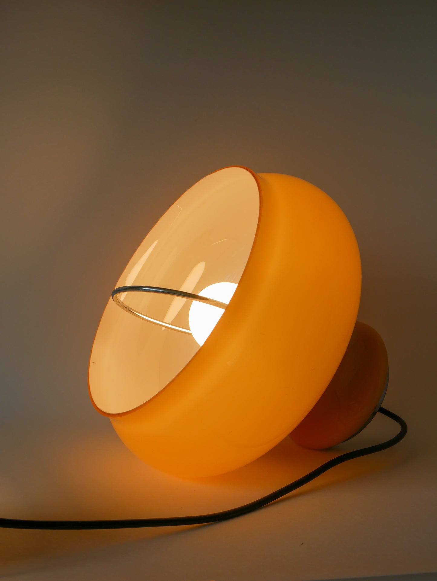 Suspension en opaline jaune avec arc en métal, Design, 1970