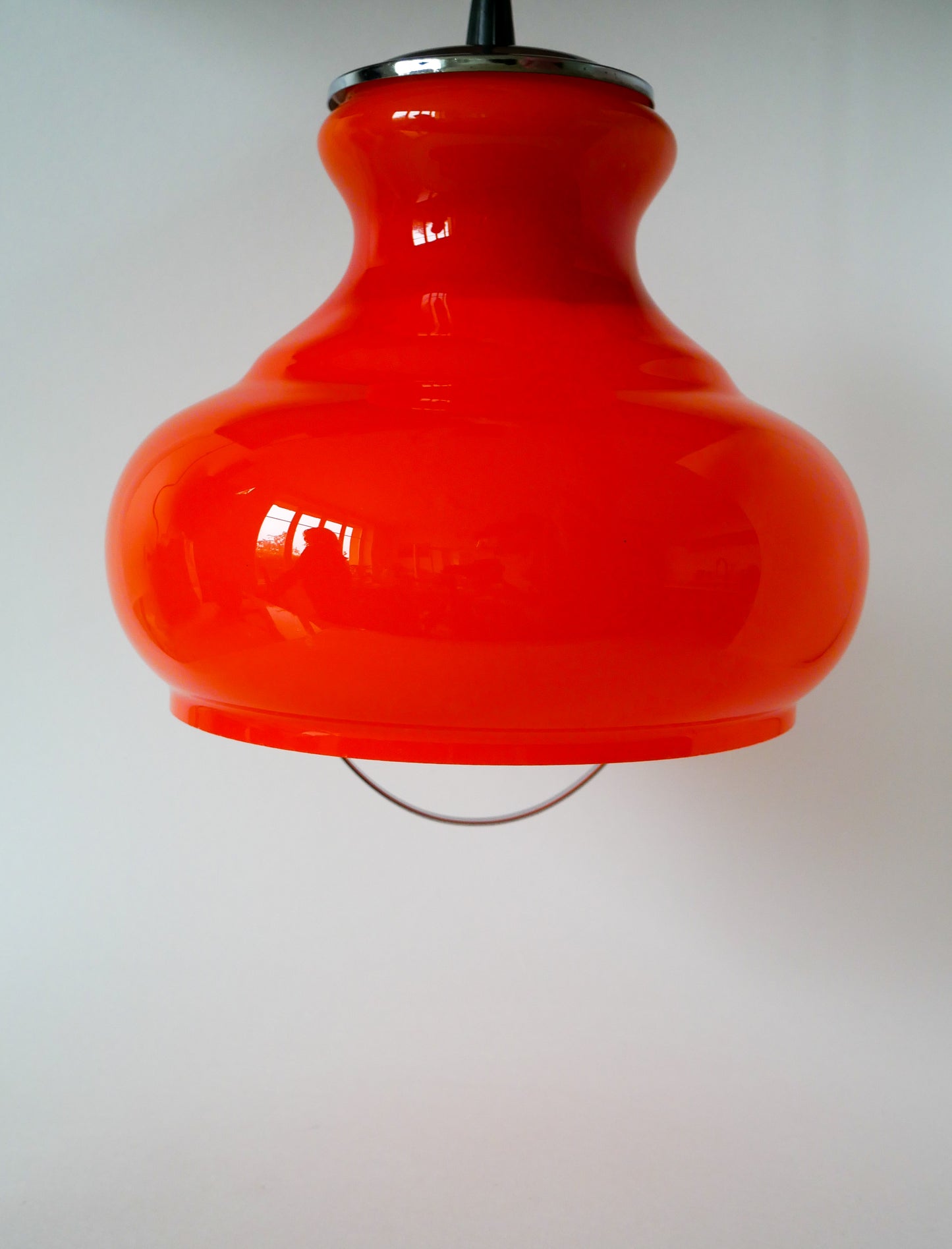 Suspension en opaline orange avec arc en métal, Design, 1970