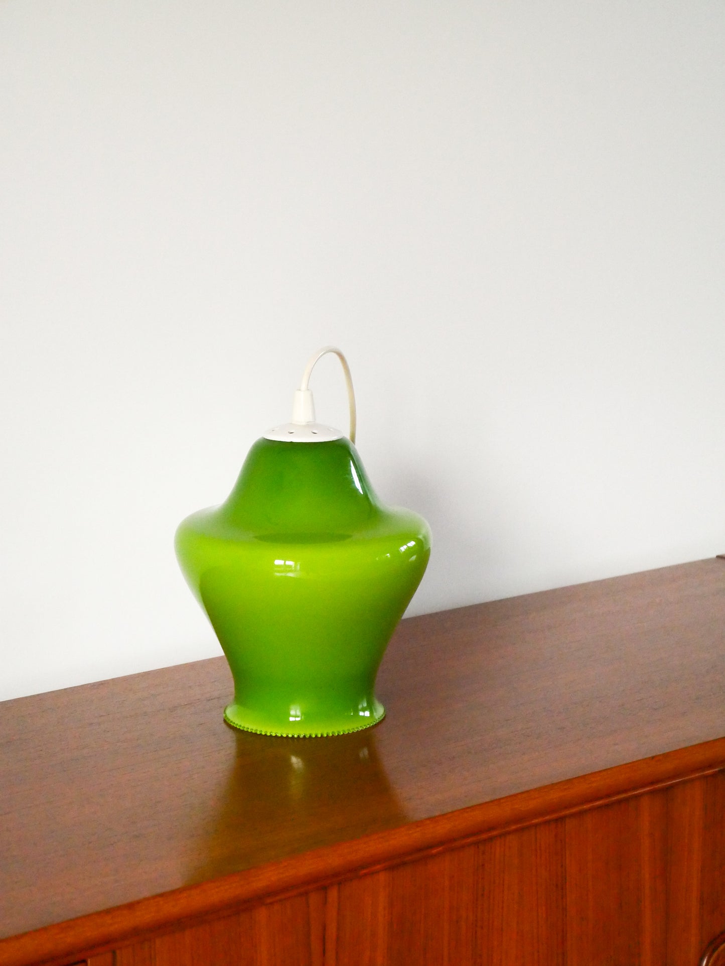 Suspension en opaline, Vert Pomme, Mushroom, Design, 1970