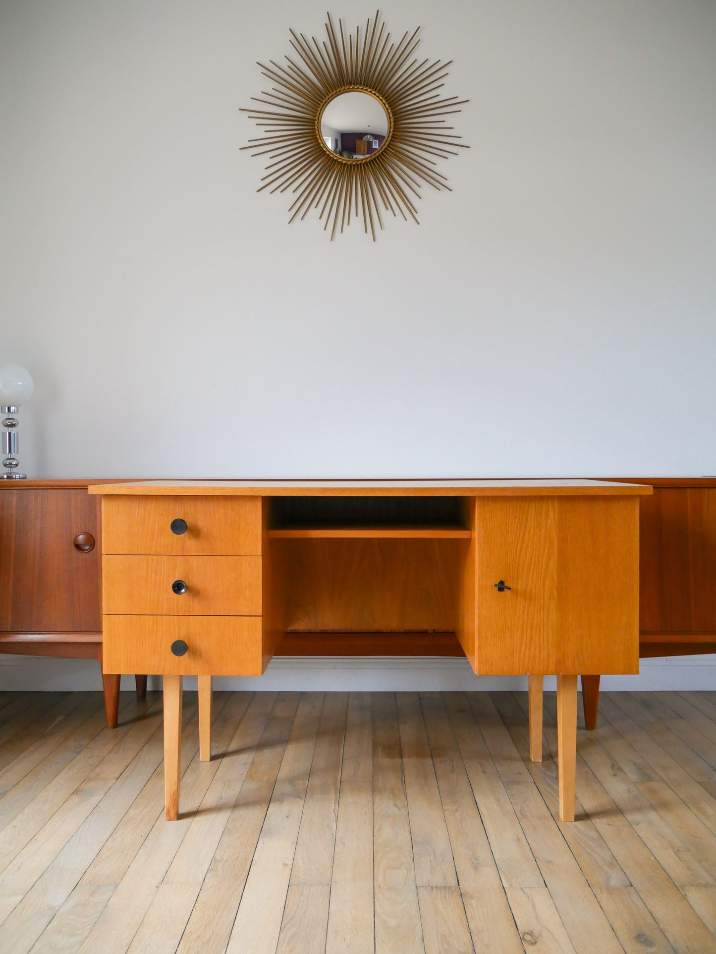 Bureau en placage chêne clair Scandinave Mid-Century, Design, 1950