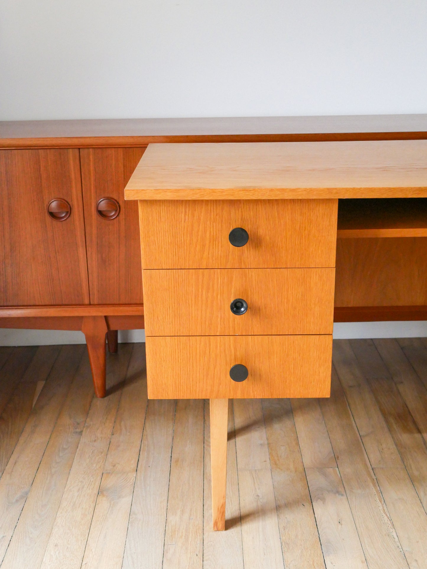 Bureau en placage chêne clair Scandinave Mid-Century, Design, 1950