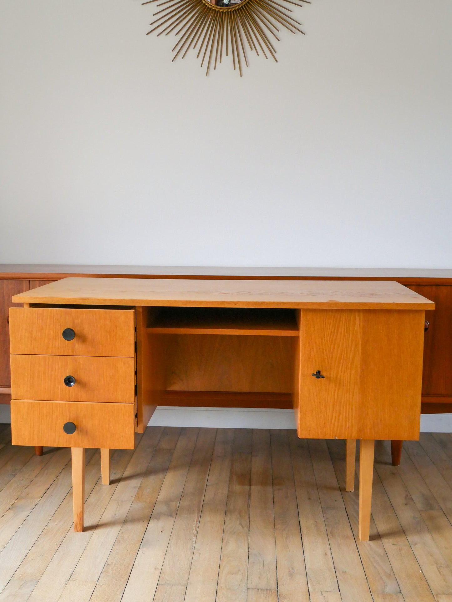 Bureau en placage chêne clair Scandinave Mid-Century, Design, 1950