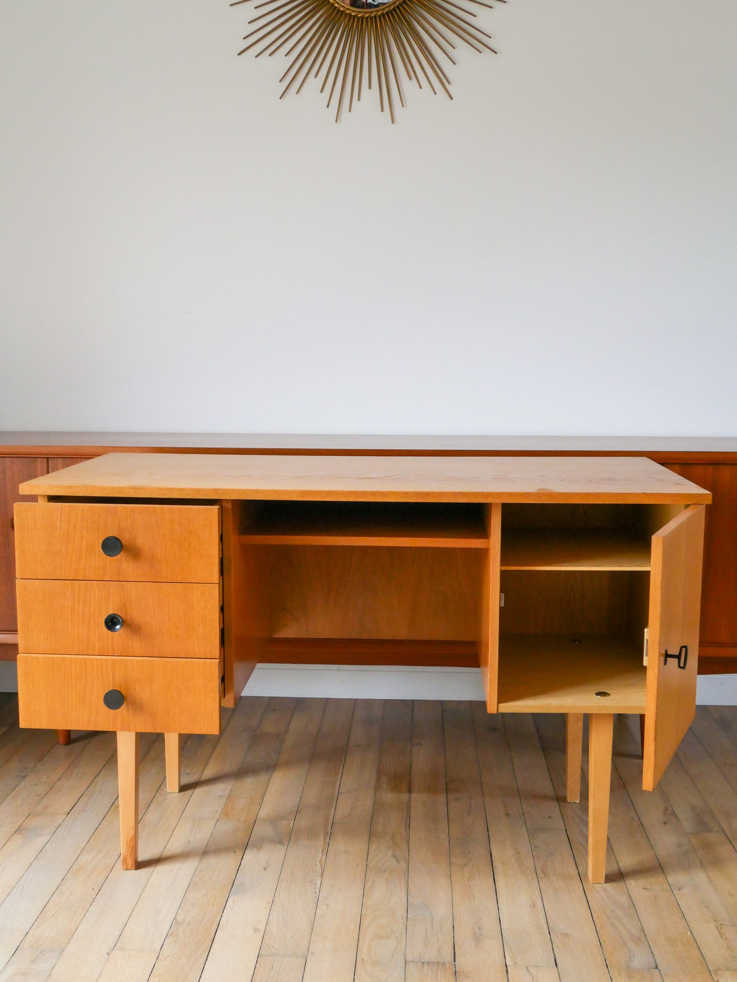 Bureau en placage chêne clair Scandinave Mid-Century, Design, 1950