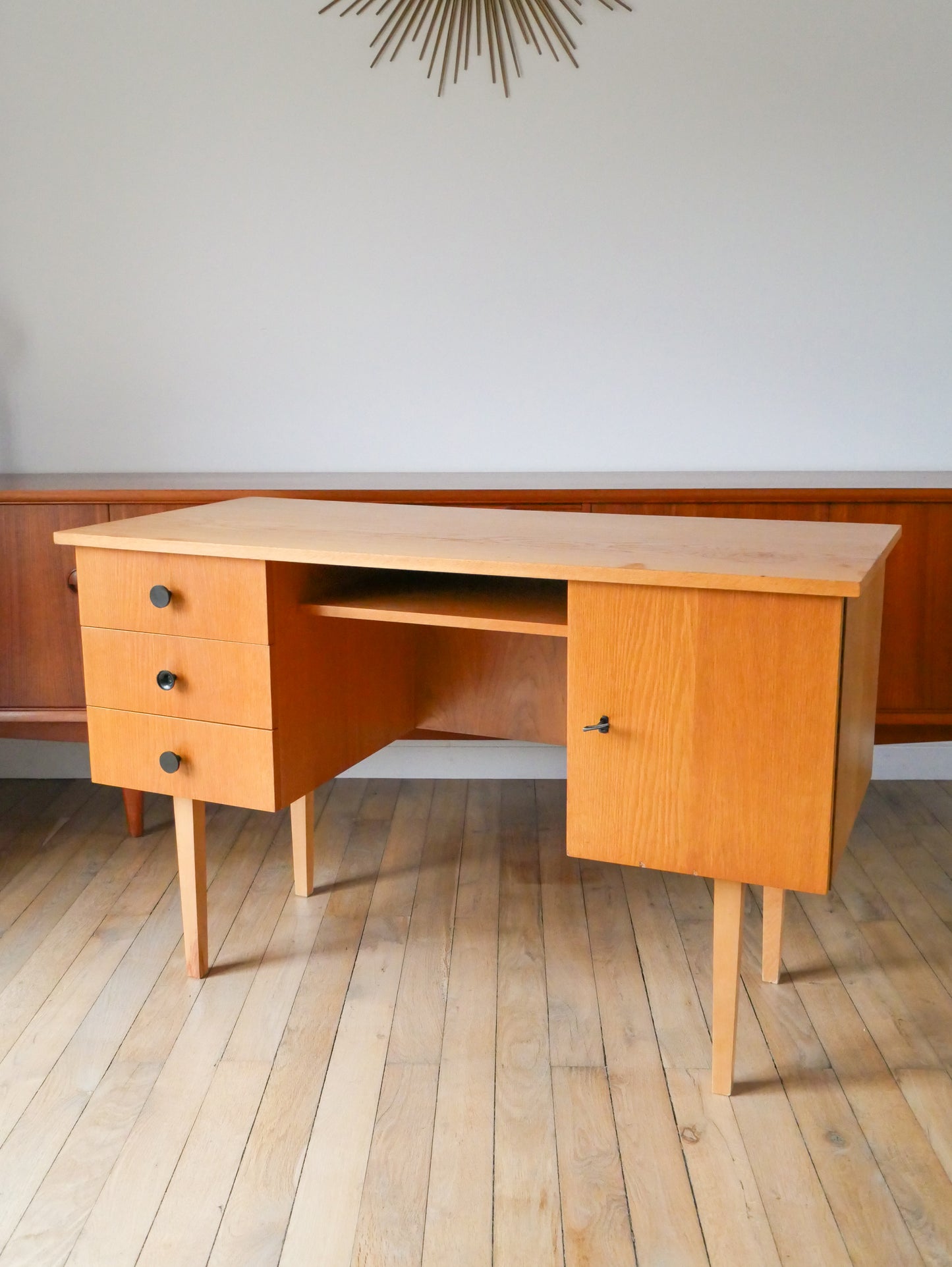 Bureau en placage chêne clair Scandinave Mid-Century, Design, 1950