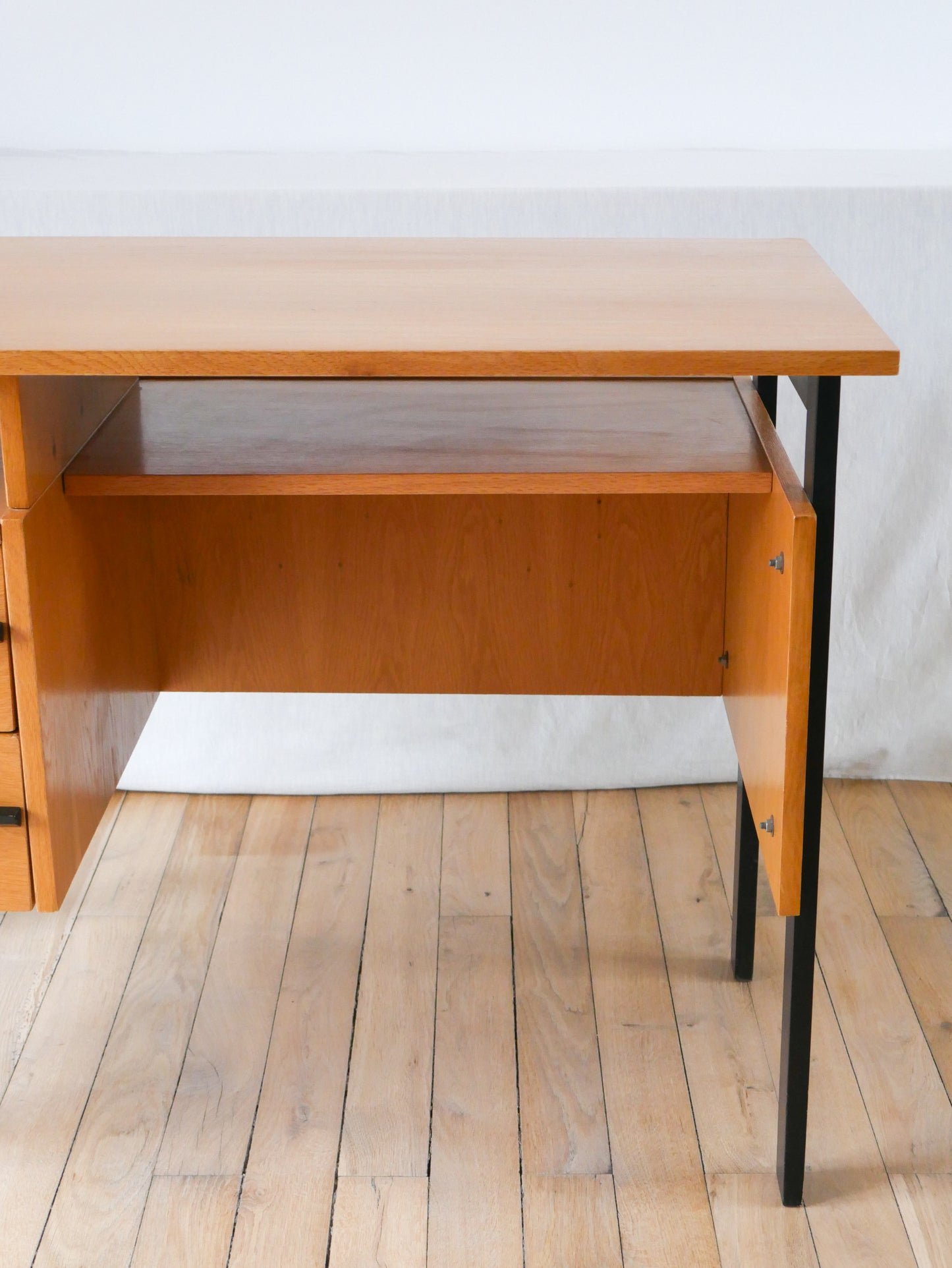 Bureau scandinave en placage chêne blond et métal, Design Moderniste, 1960