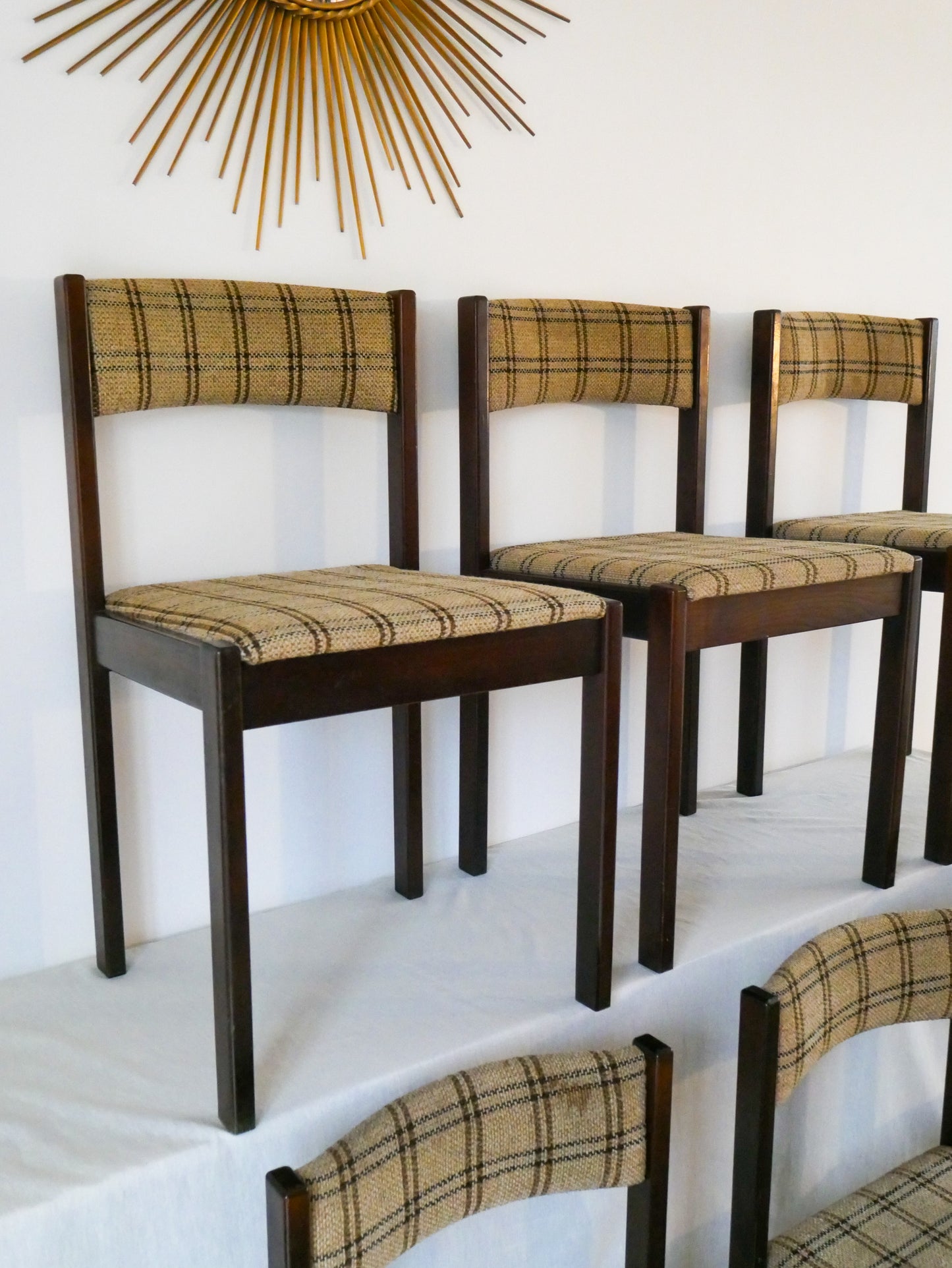 Ensemble de 6 chaises en bois et tweed, 1970