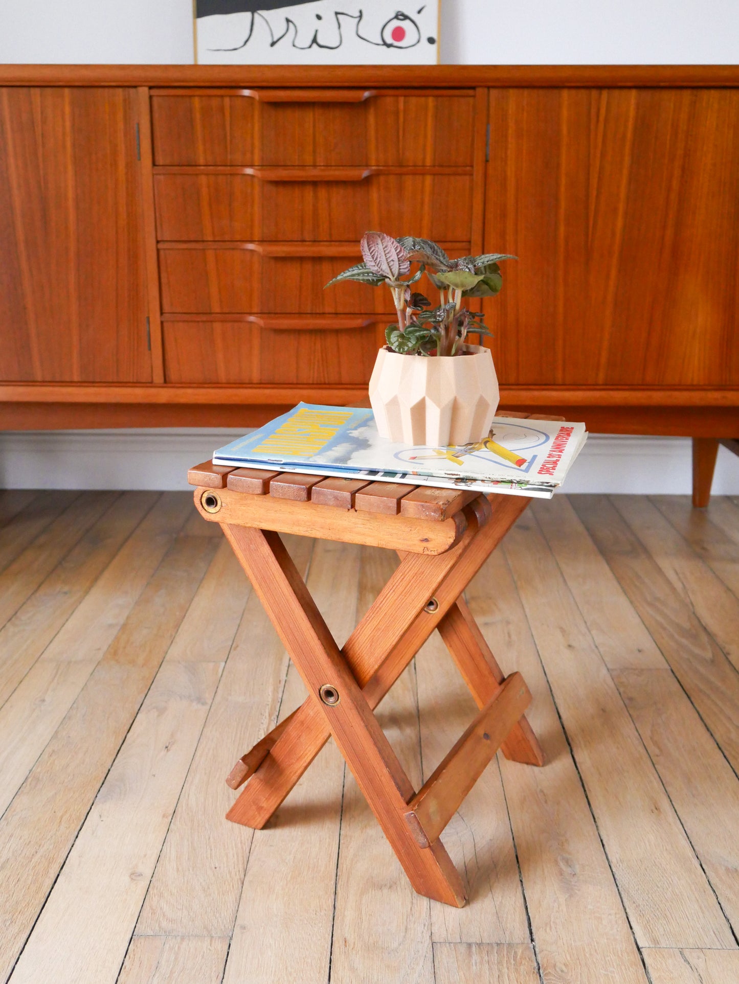 Petit tabouret en bois pliant, 1970