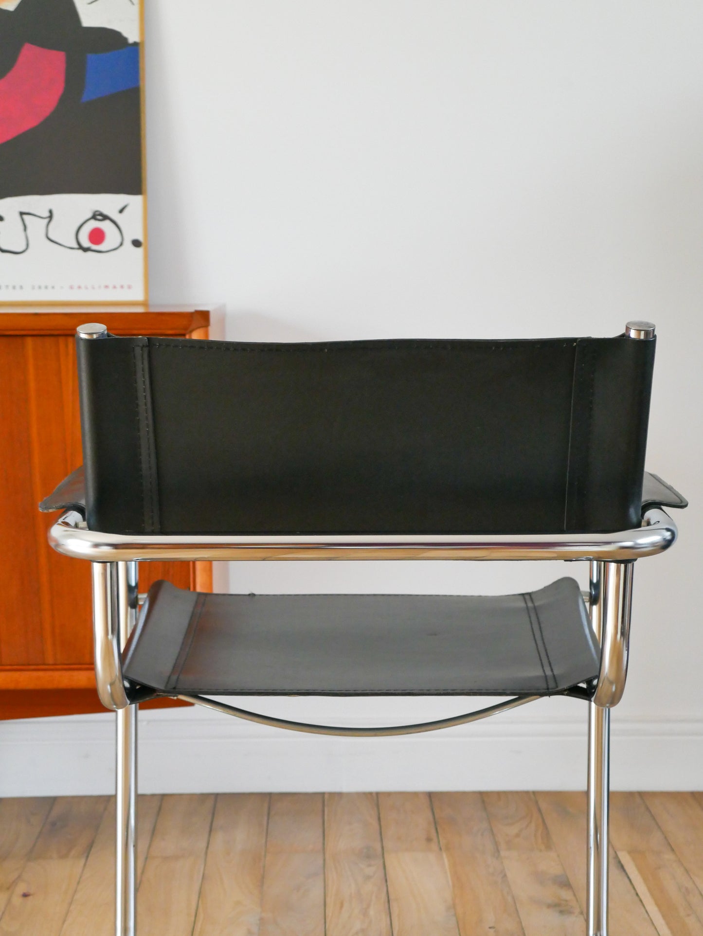 Fauteuil tubulaire en croute de cuir et chrome Cantilever dans le goût de Mart Stam & Marcel Breuer S34, Design Bauhaus,1970