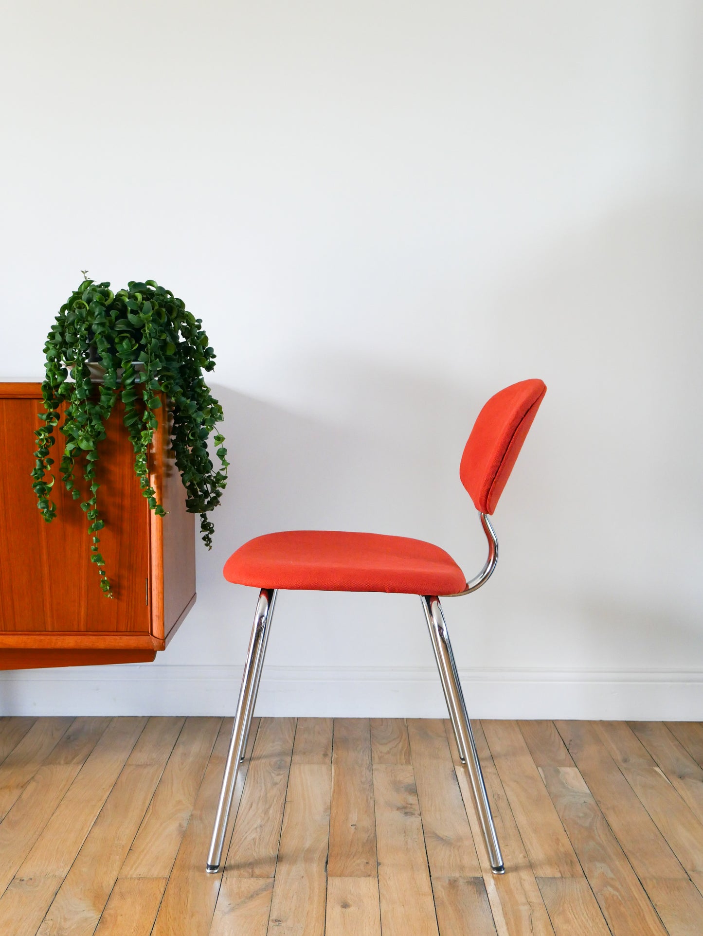 Ensemble de 4 chaises Strafor par Pierre Paulin, retapissées Orange, 1970