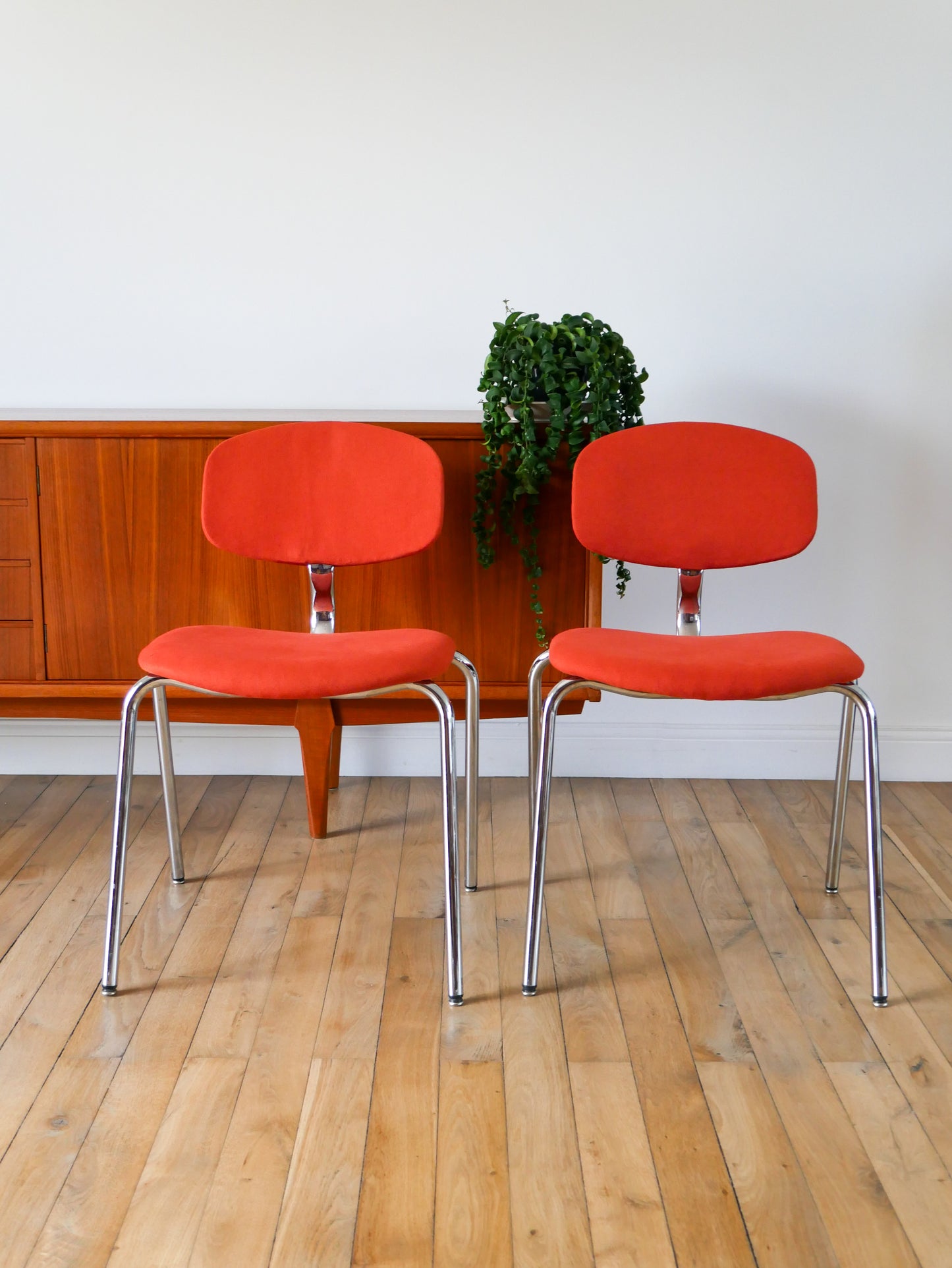 Ensemble de 4 chaises Strafor par Pierre Paulin, retapissées Orange, 1970