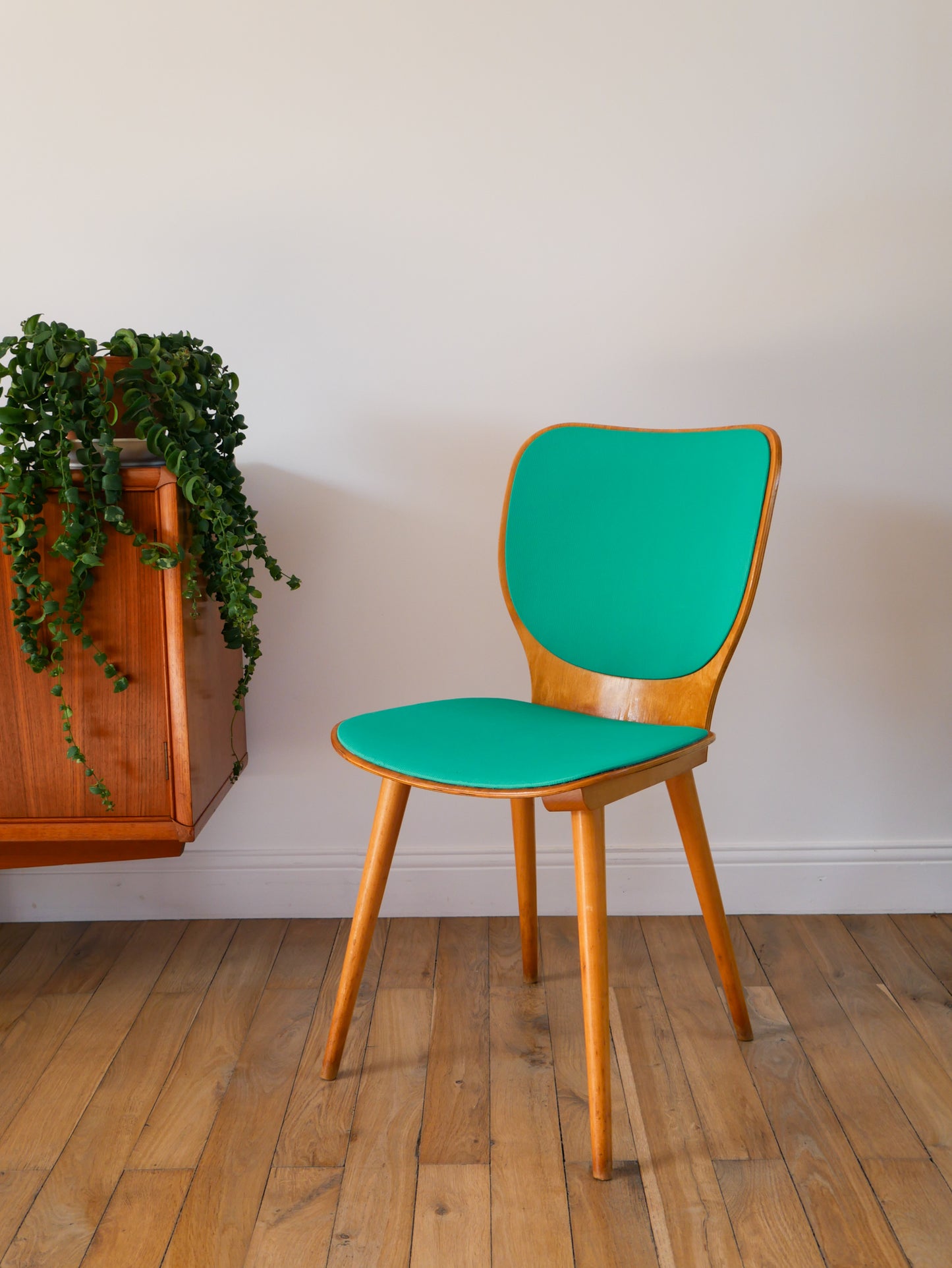 Chaise en bois Blond et skaï Vert, designer Max Bill pour Baumann, modèle N°800 G, Design, 1950