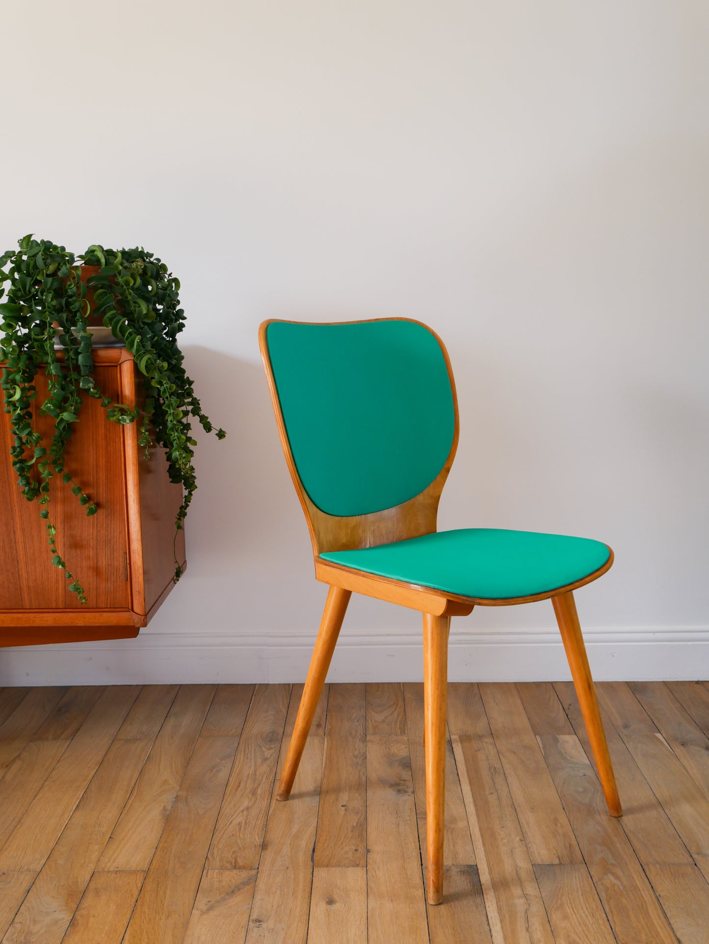 Chaise en bois Blond et skaï Vert, designer Max Bill pour Baumann, modèle N°800 G, Design, 1950