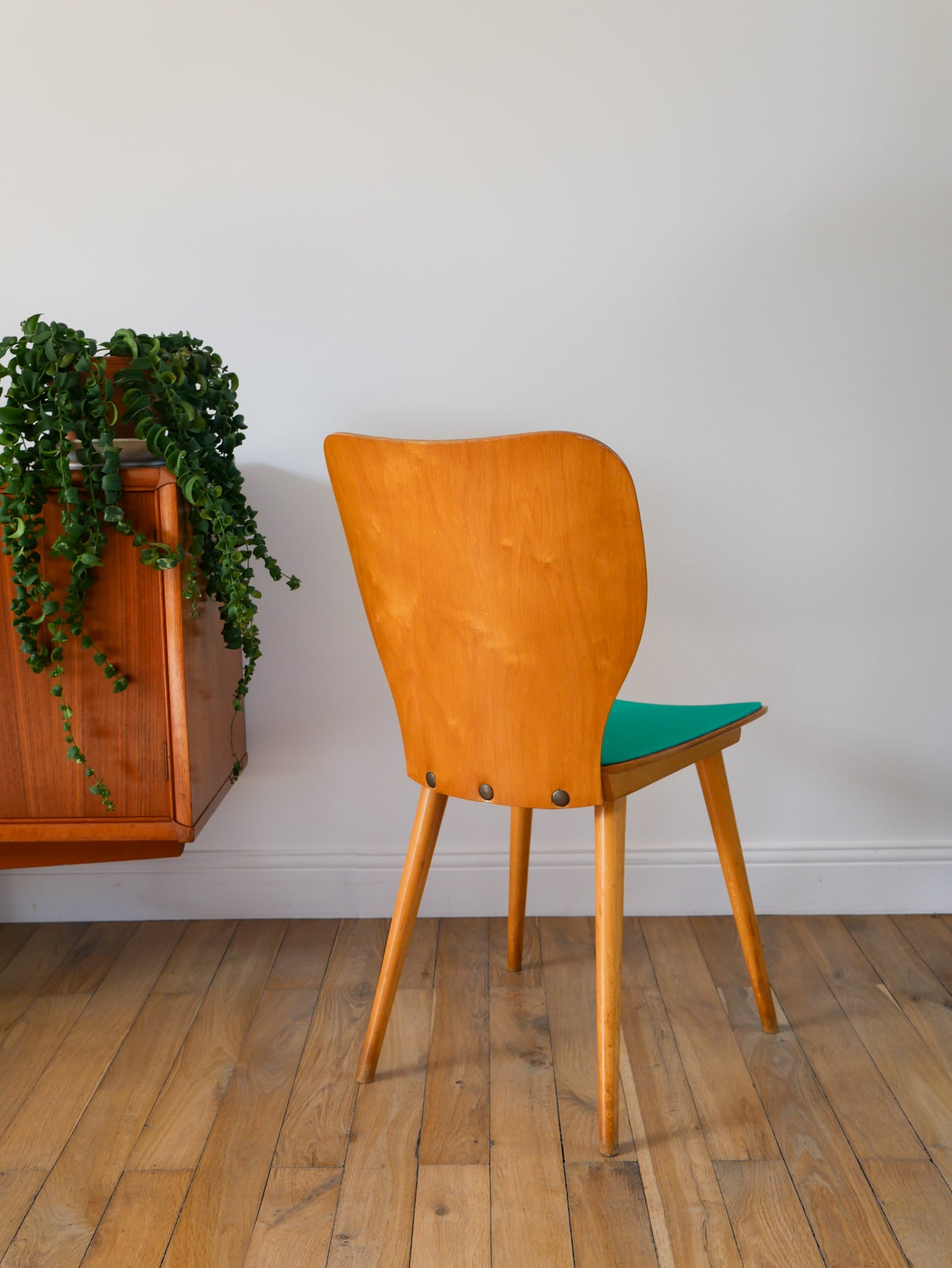 Chaise en bois Blond et skaï Vert, designer Max Bill pour Baumann, modèle N°800 G, Design, 1950