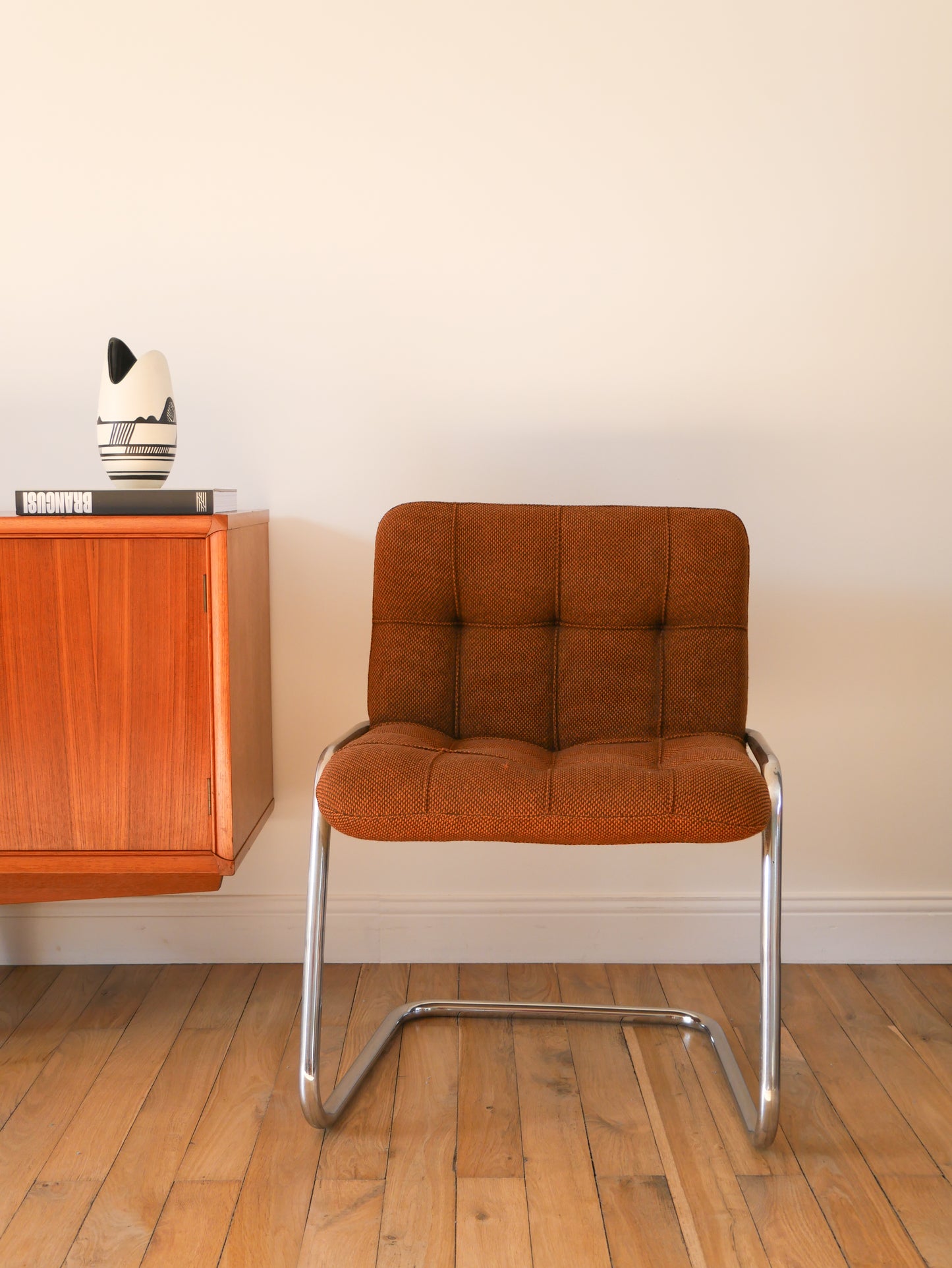 Fauteuil Storm, Yves Christin pour Airbone, tubulaire en chrome et tissus, Marron Glacé, Design Space Age, 1970