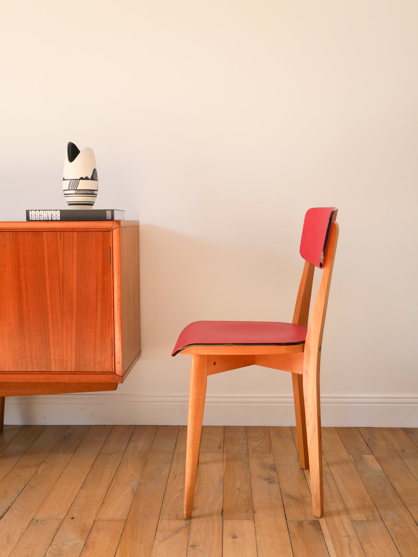 Chaise en bois de hêtre et assise Rouge, 1960