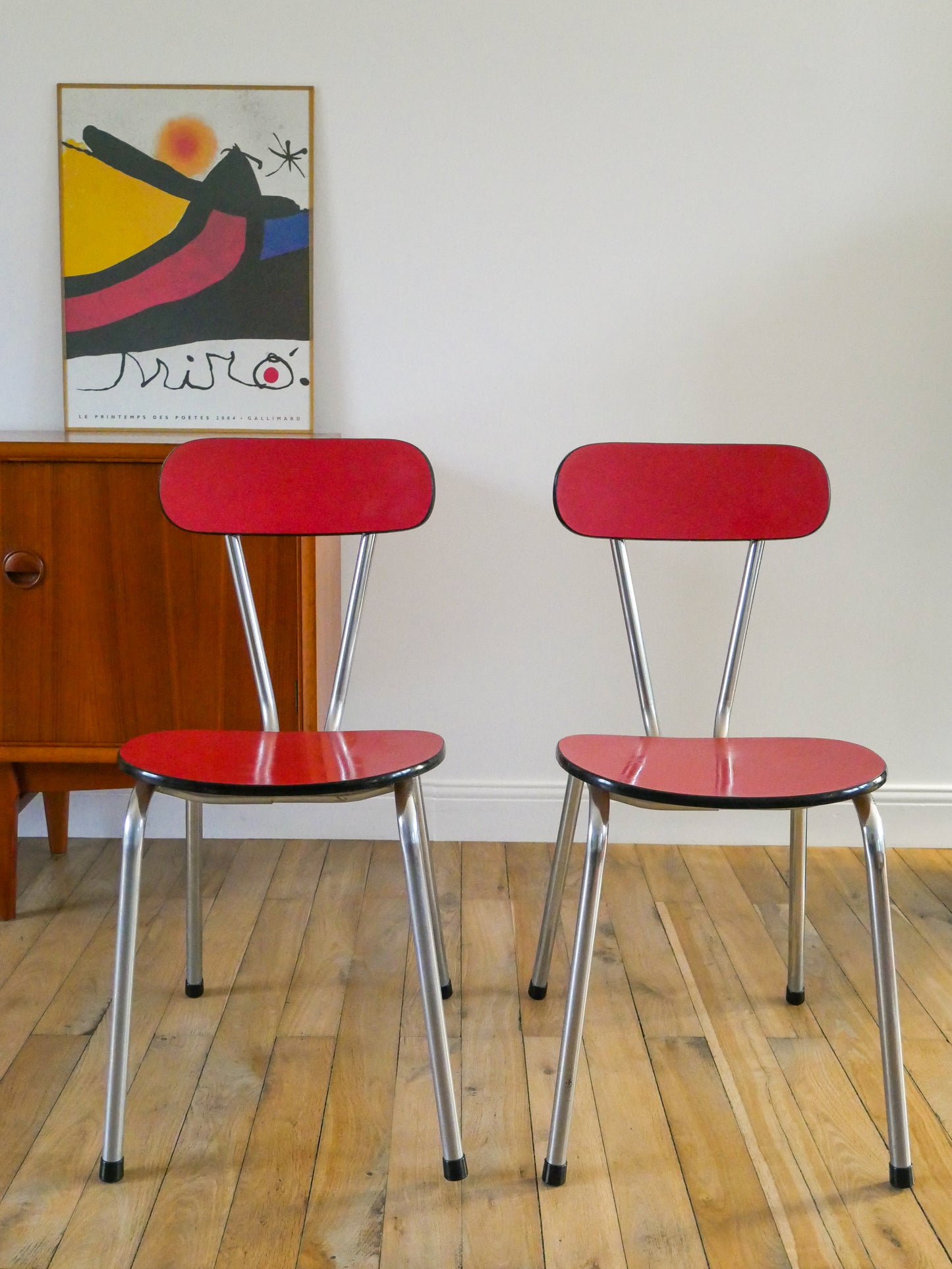 Paire de chaises en formica et chrome, Rouges à motifs, 1970