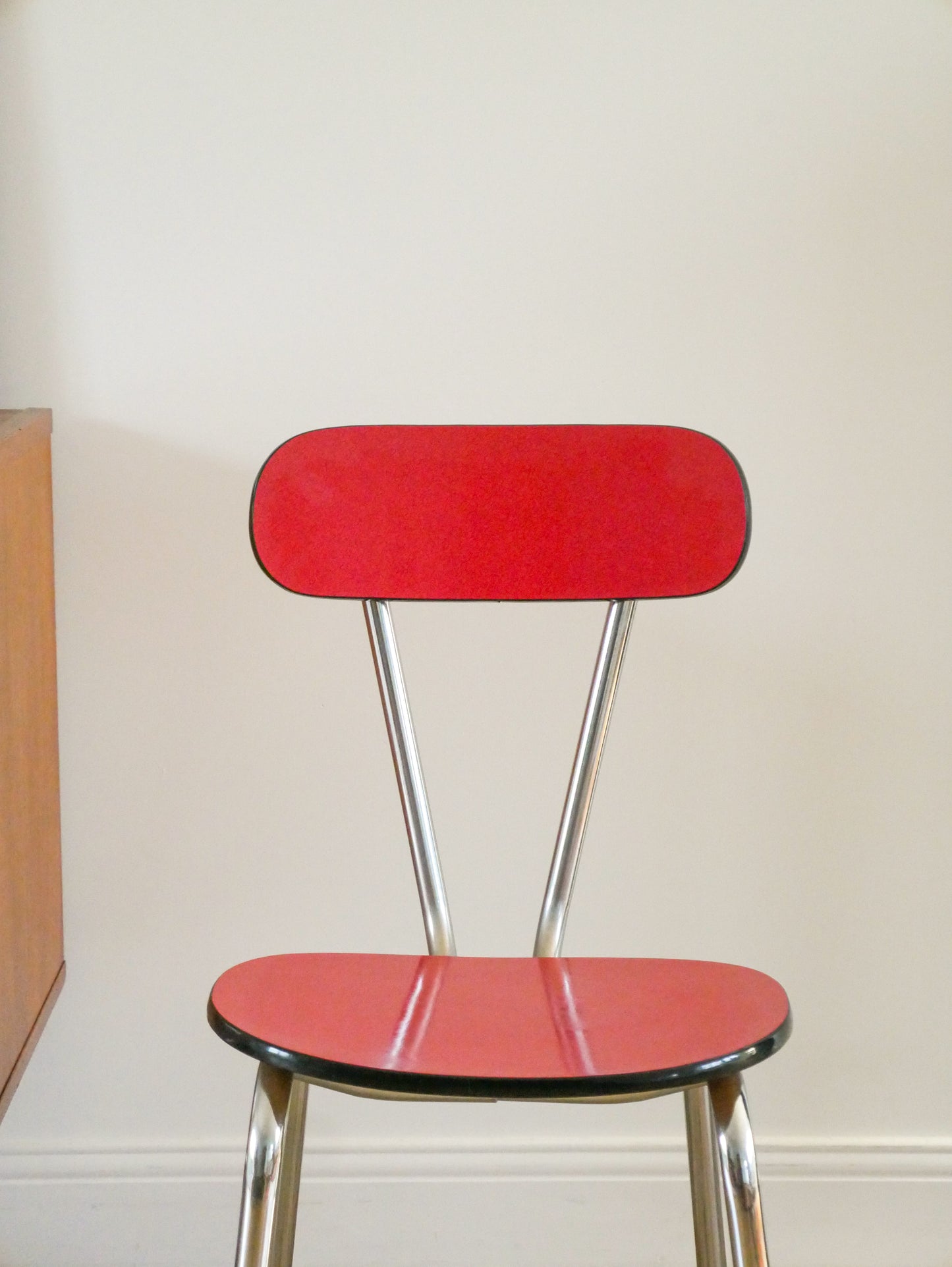 Ensemble de 4 chaises en formica et chrome, Rouges à motifs, 1970