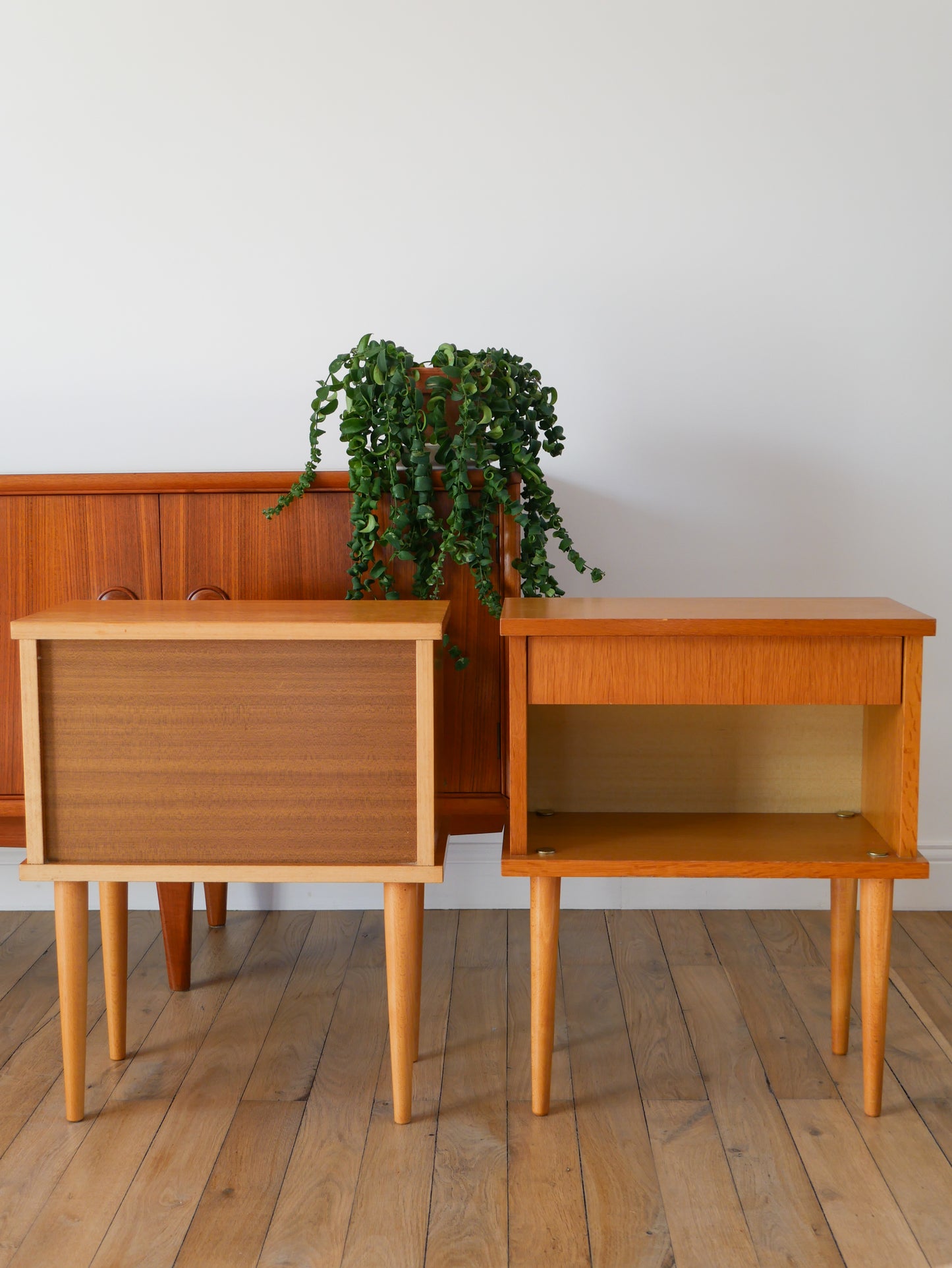 Paire de chevets Scandinaves en chêne clair, 1960, Design, 1960