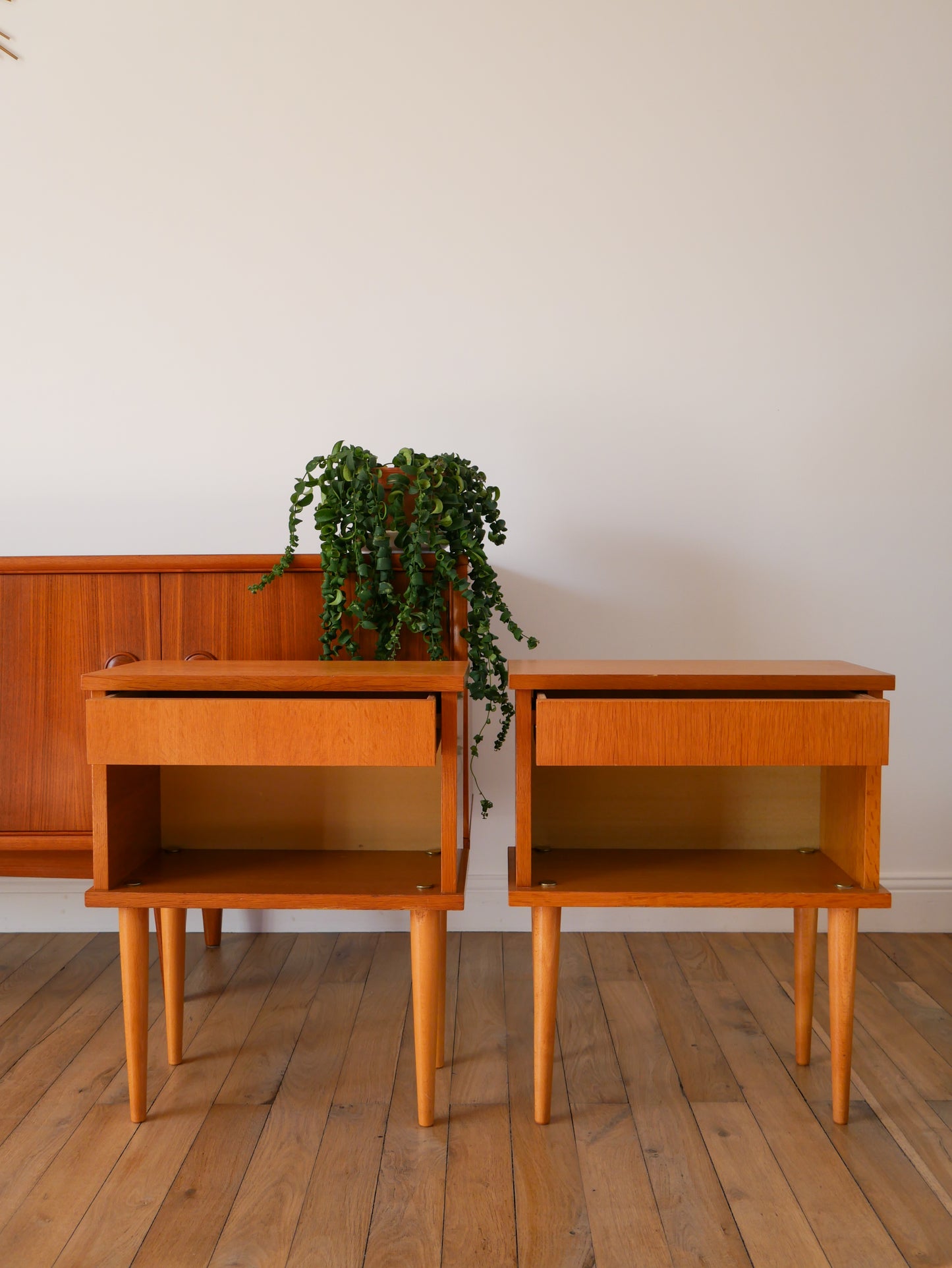 Paire de chevets Scandinaves en chêne clair, 1960, Design, 1960