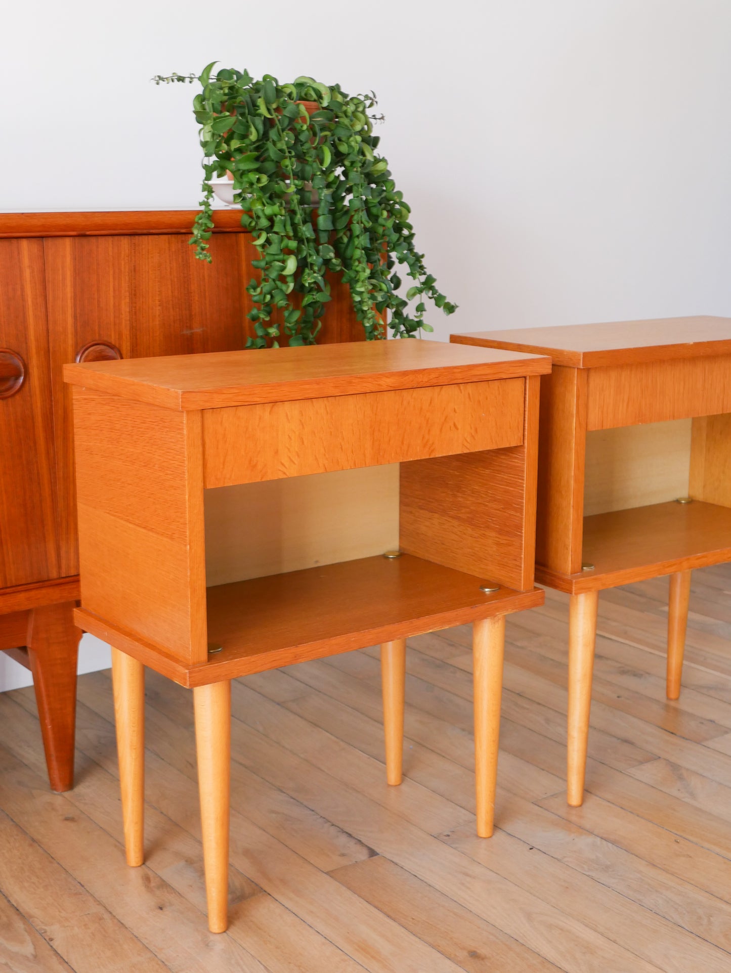 Paire de chevets Scandinaves en chêne clair, 1960, Design, 1960