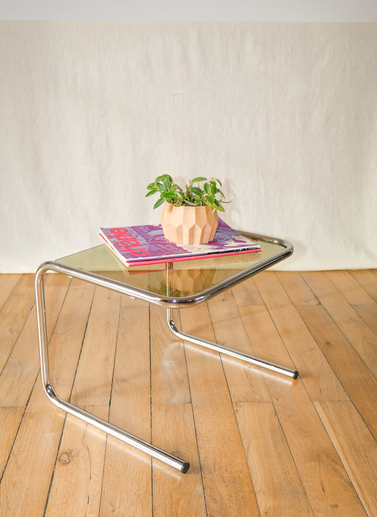 Petite table basse design en verre fumé et chrome pieds tubulaires 1970