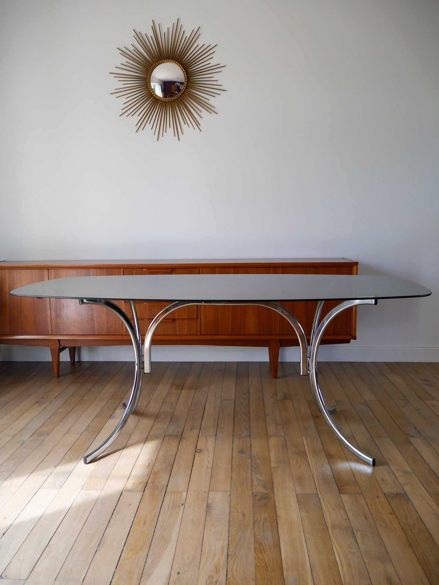 Table de salon en verre fumé et piètements en chrome, dans le goût de Gastone Rinaldi, Design, 1970