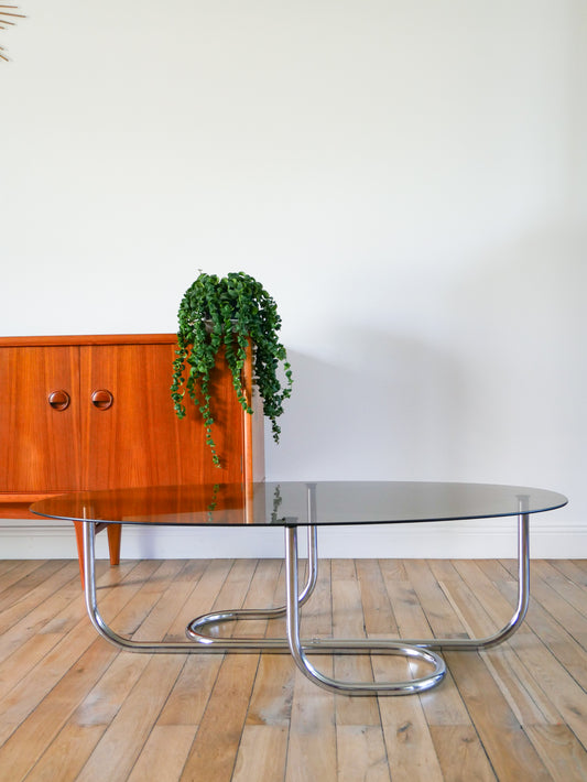 Table basse ovale en chrome et verre fumé, pieds tubulaires, Design, 1970